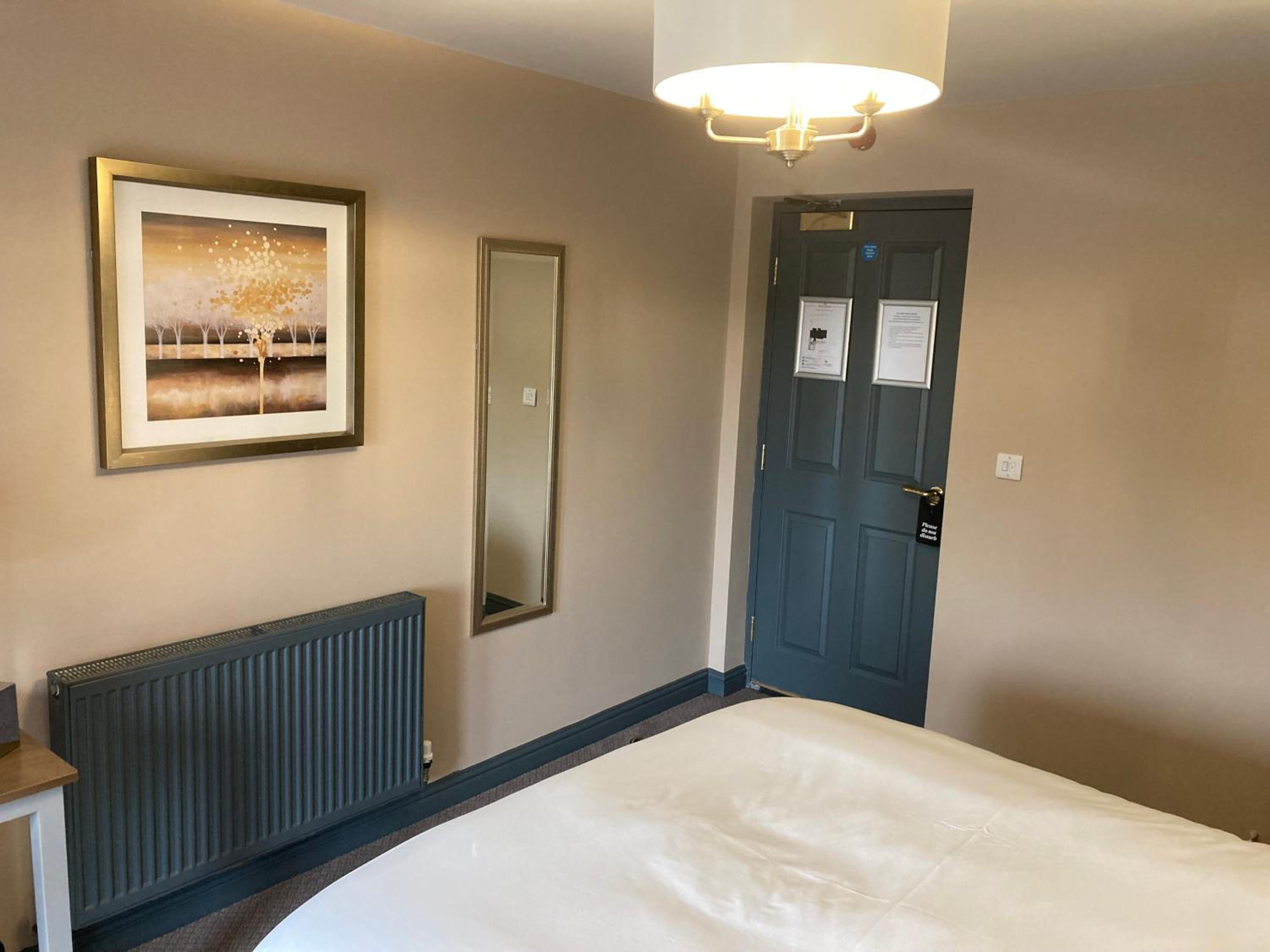 Double Room with Balcony - Photo 5