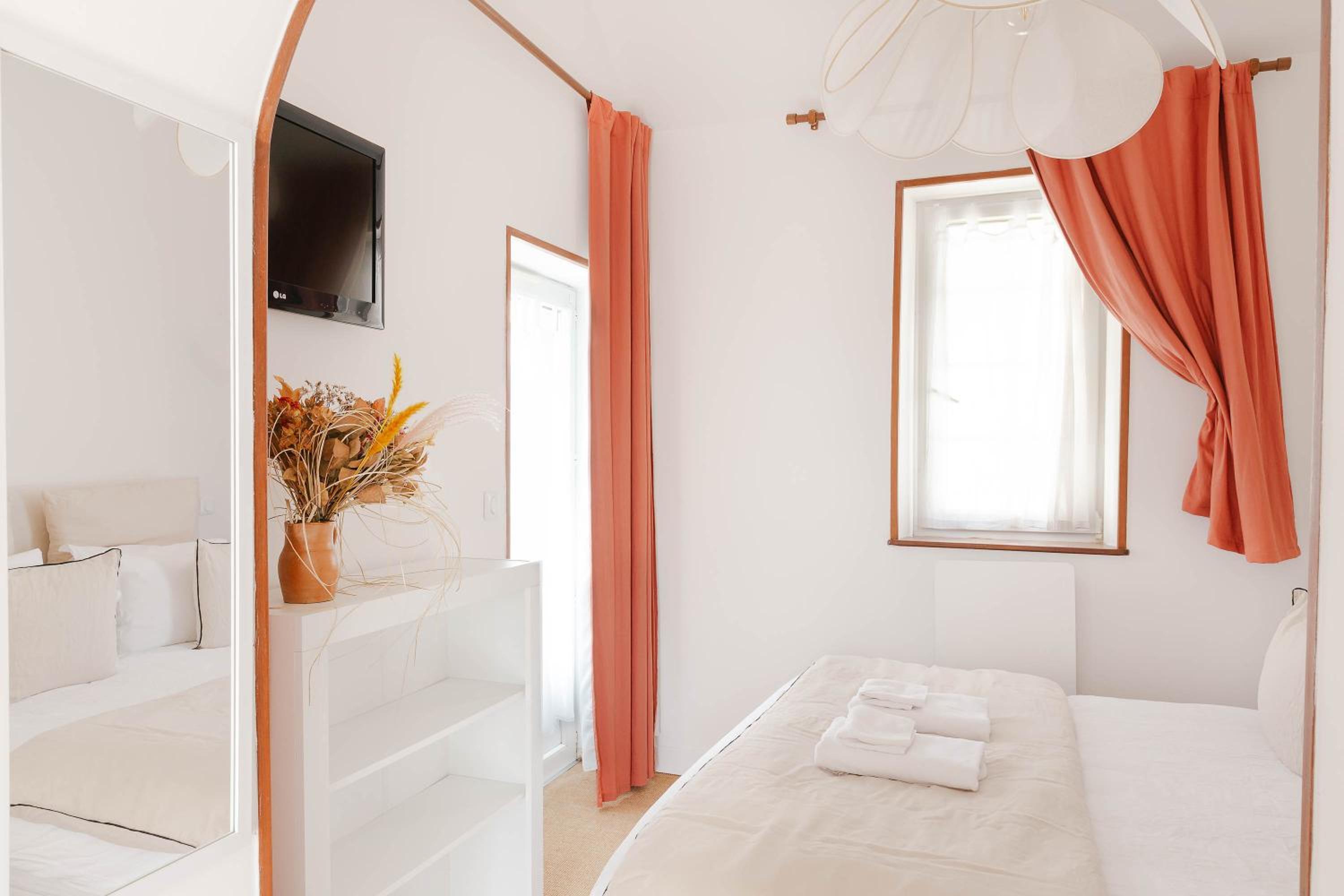 Small Double Room photo 2