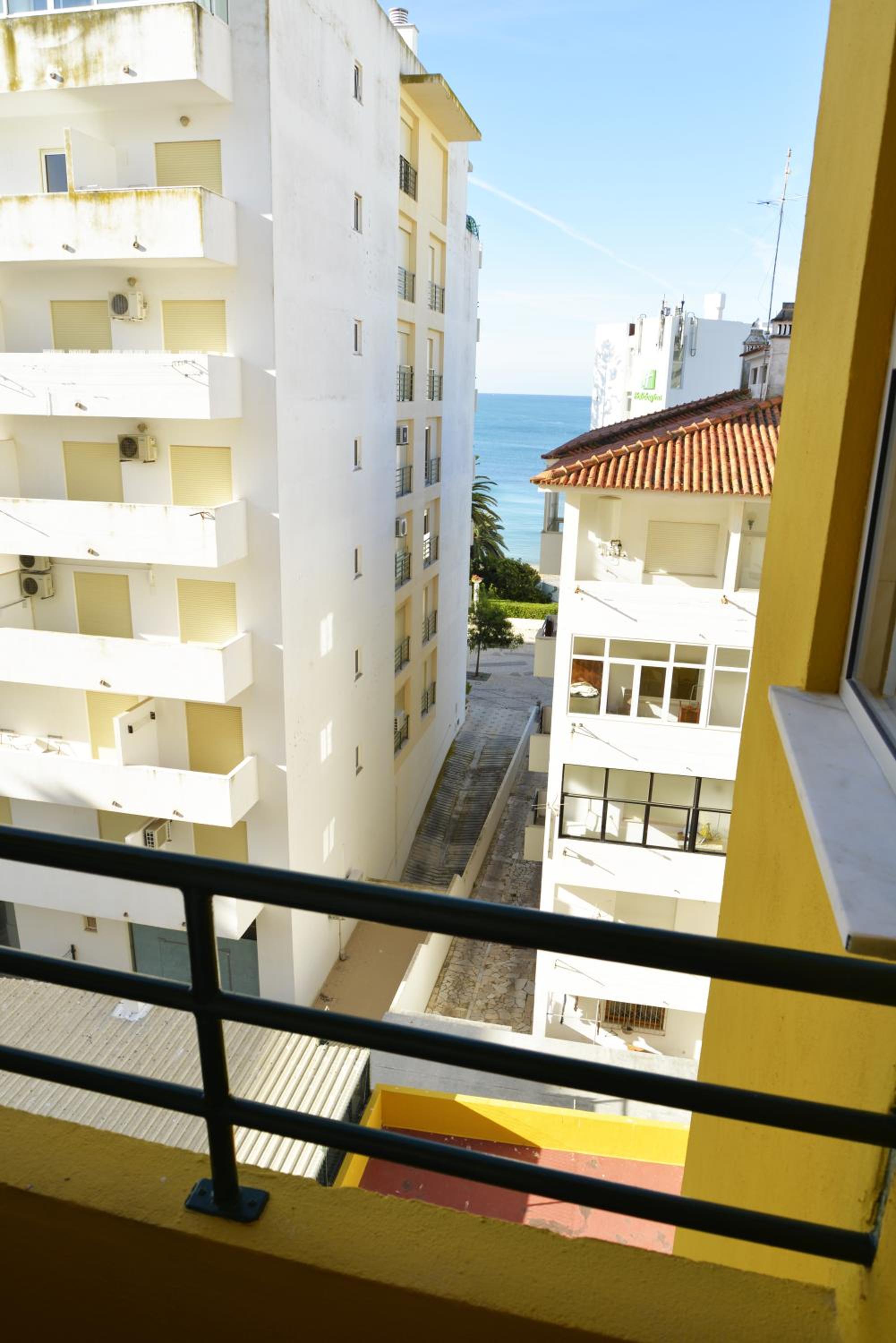 One-Bedroom Apartment (4 Adults) - Photo 12
