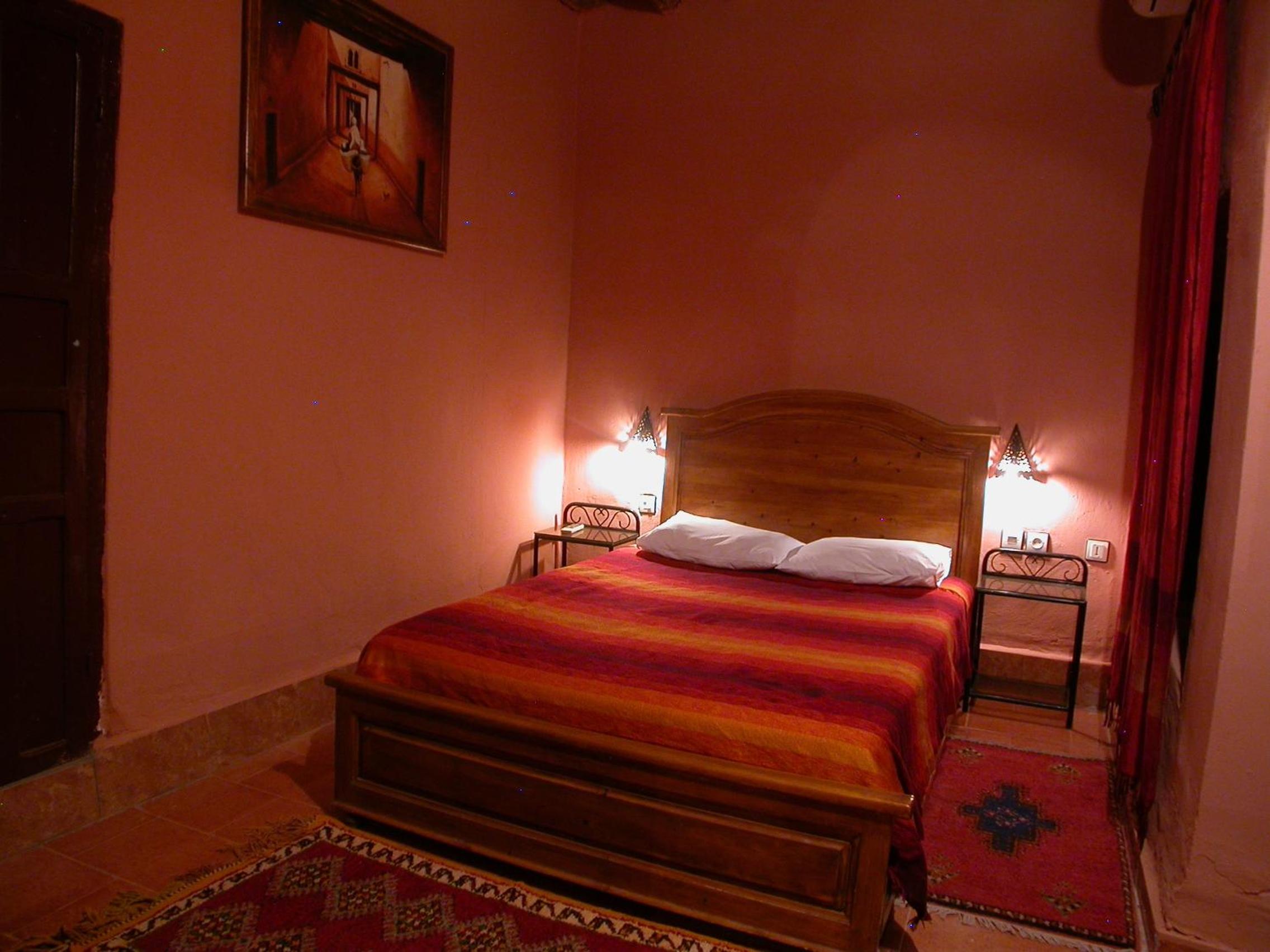 Standard Double Room - Photo 3