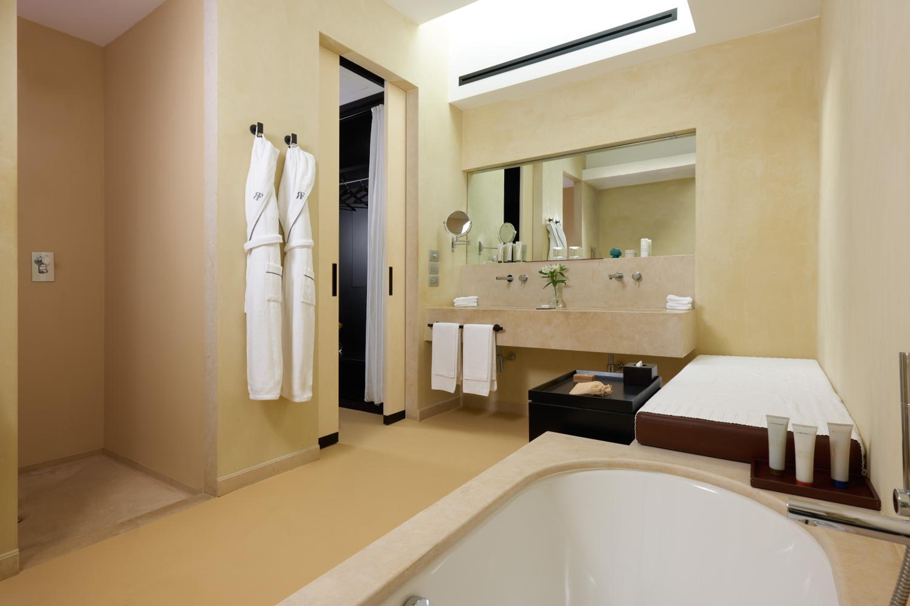Junior Suite - Photo 2