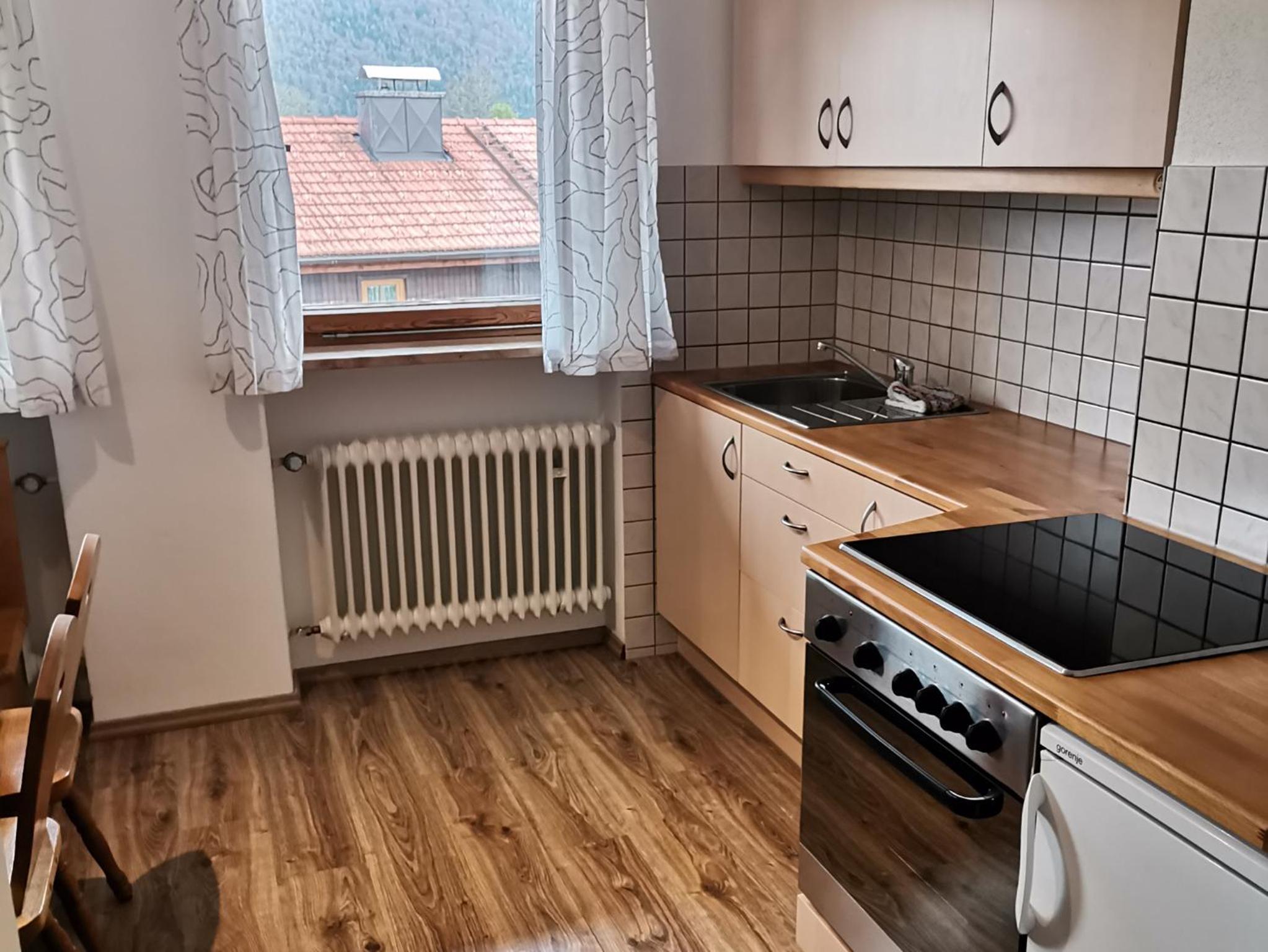 Apartment With Balcony photo 3
