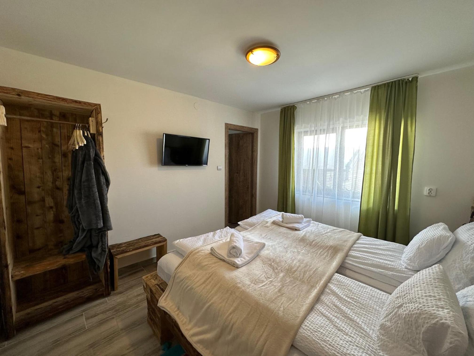 Double Room with Private Bathroom