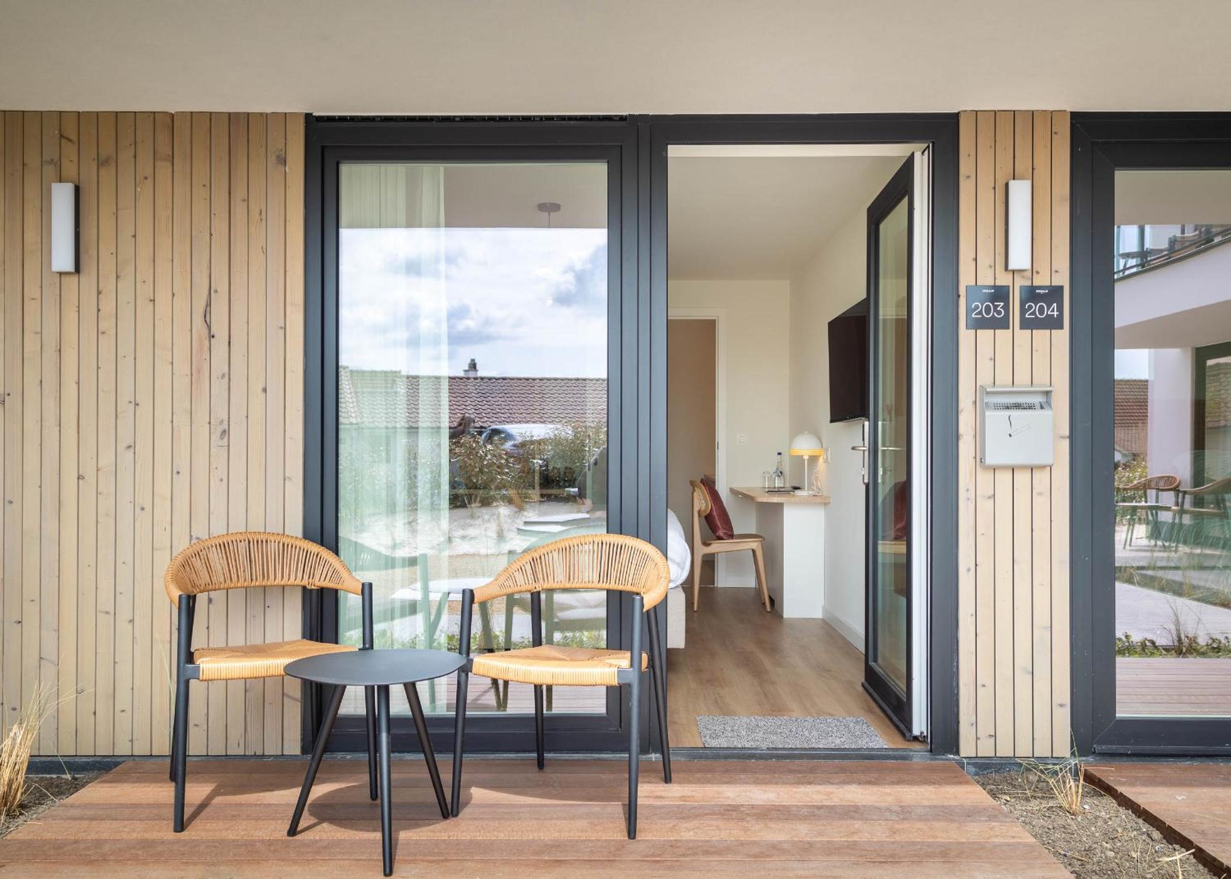 Double Room with Balcony - Photo 5
