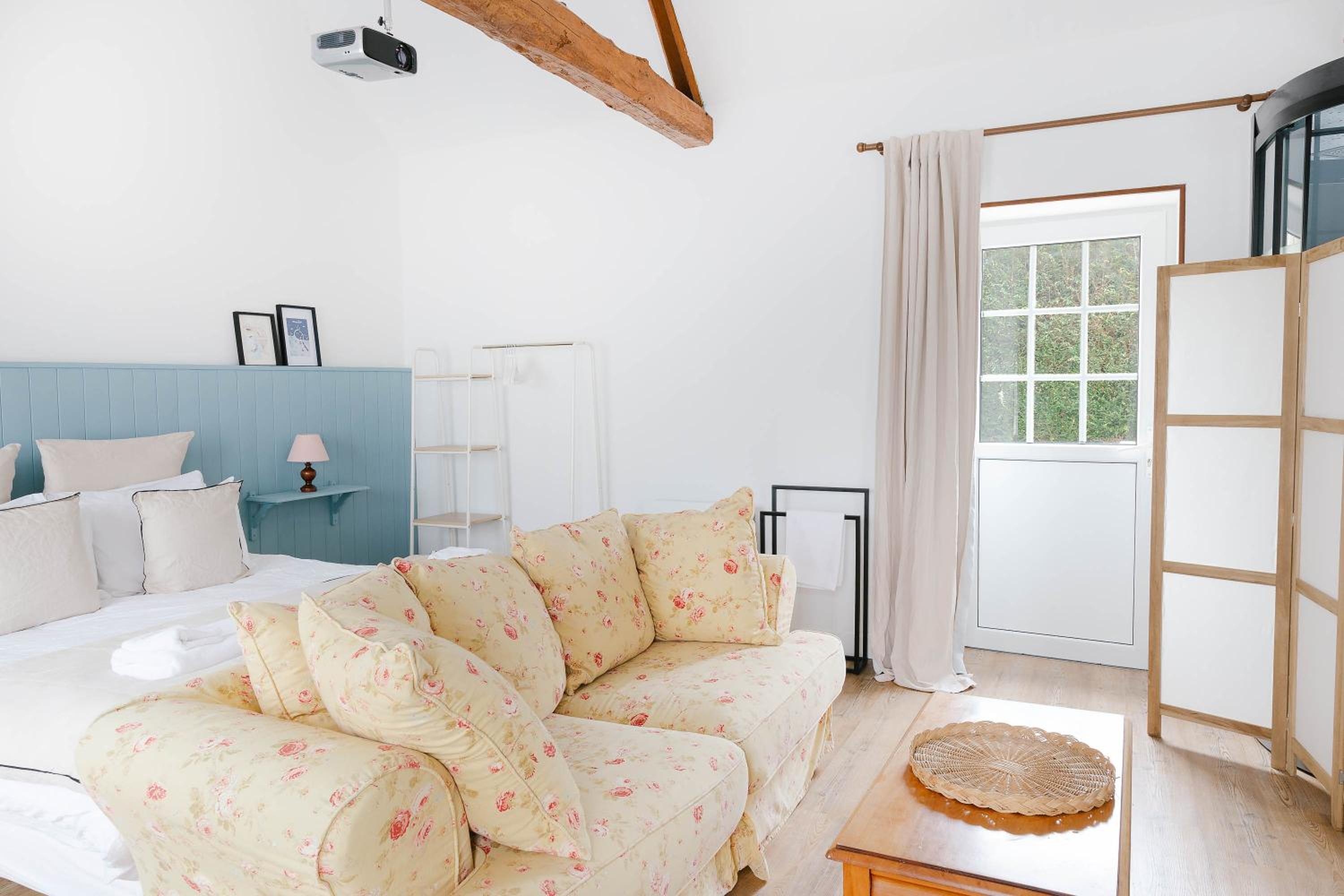 One-Bedroom House photo 3