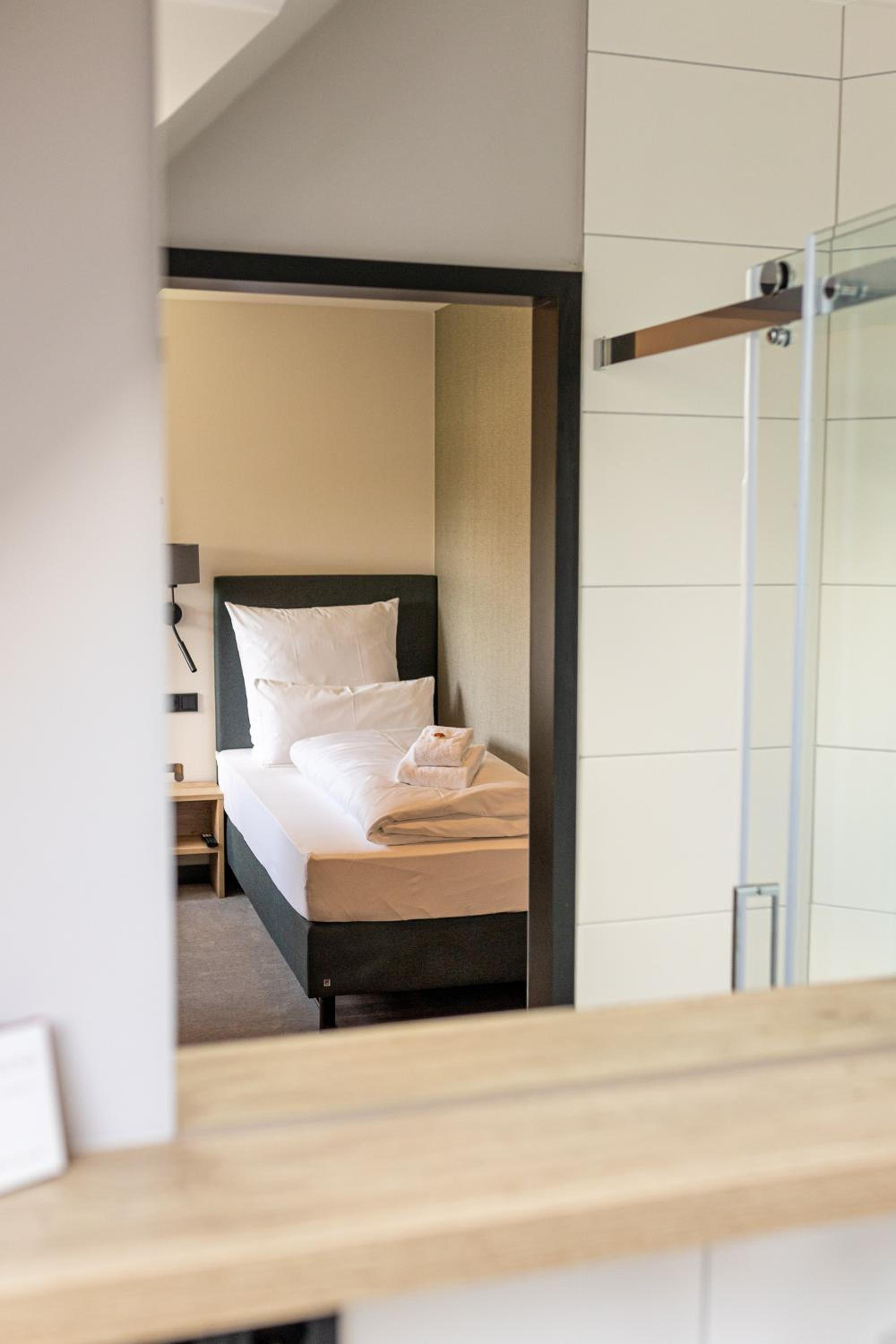 Single Room photo 2