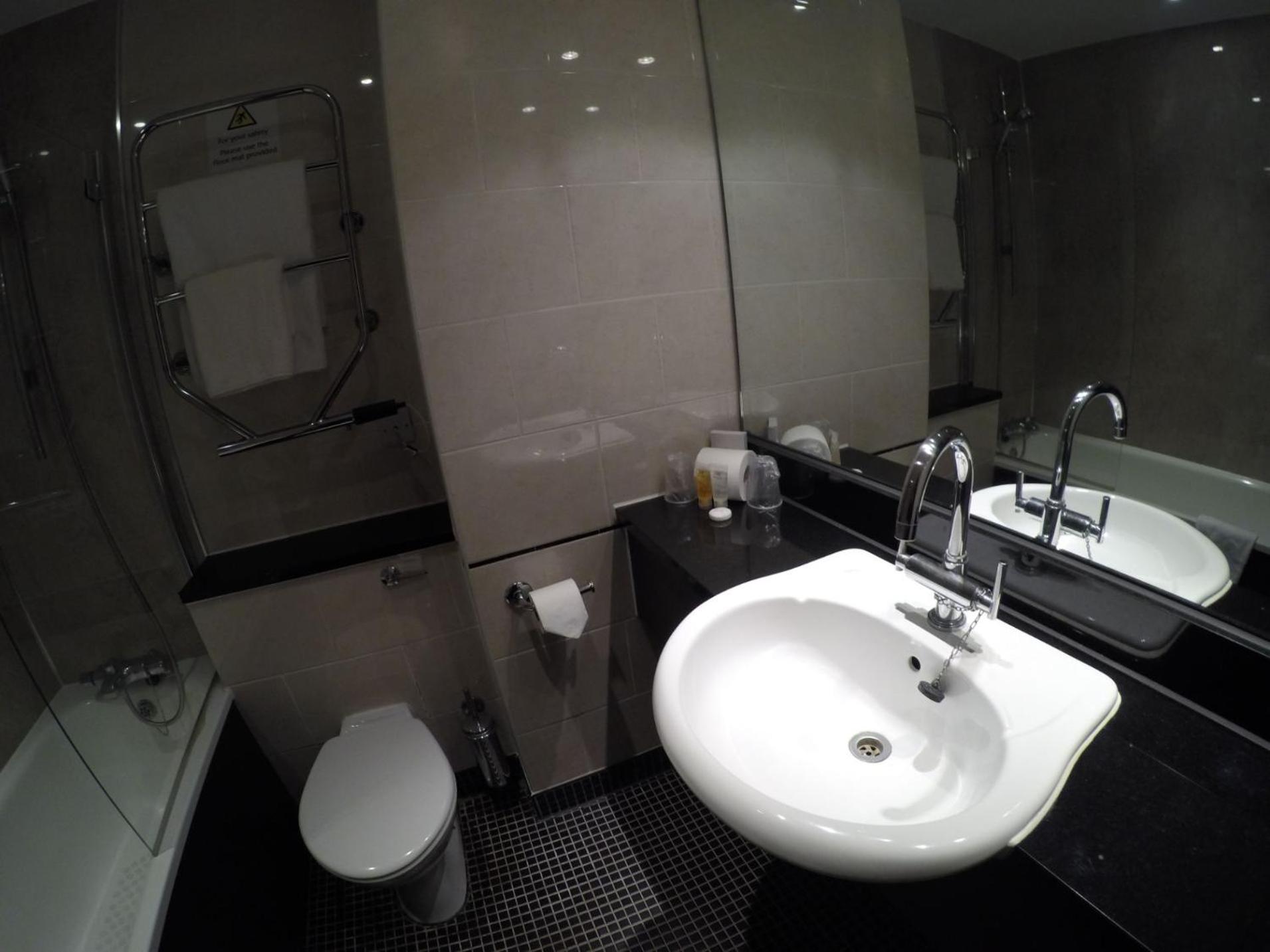 Grange Twin photo 3