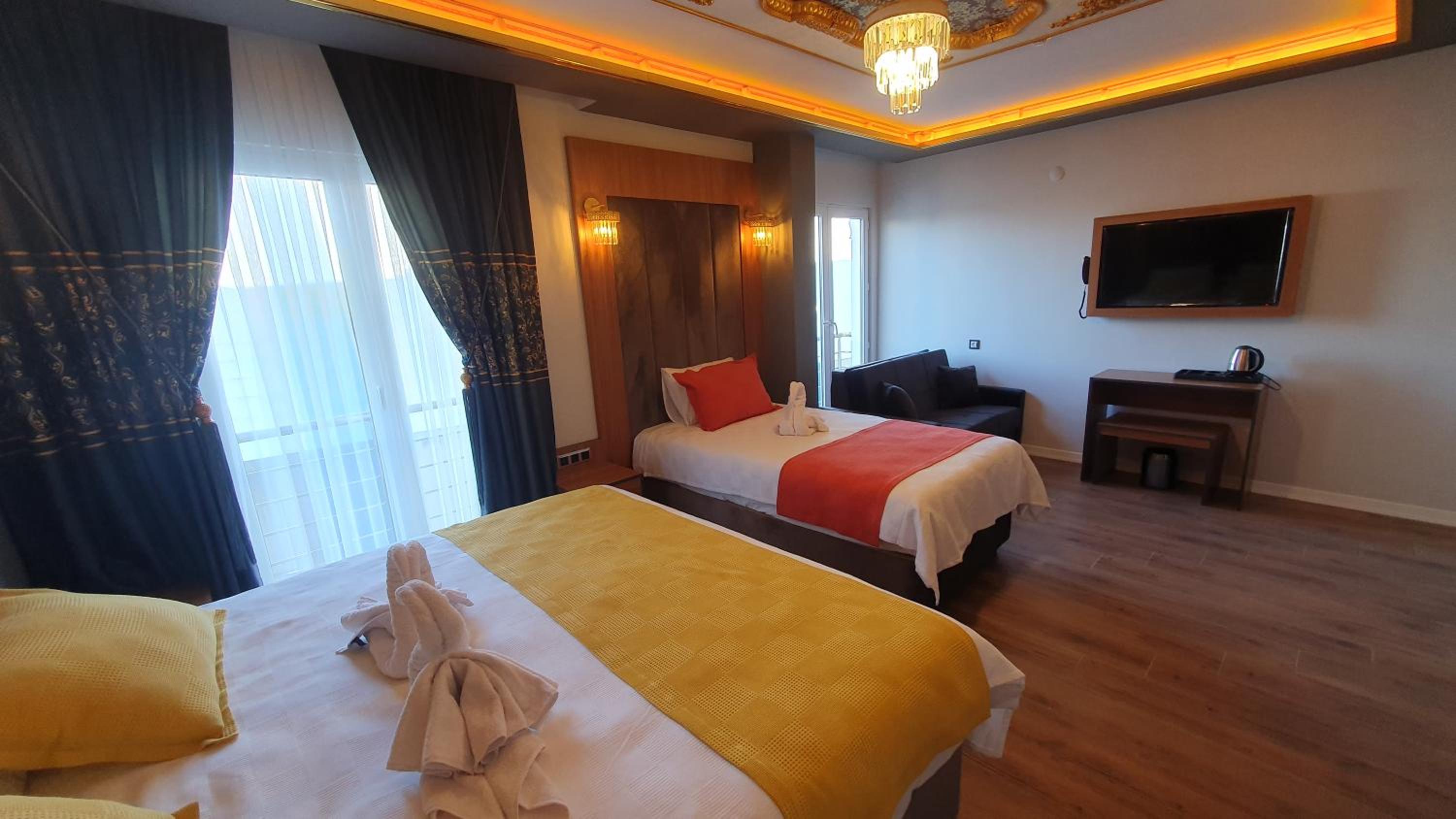 Deluxe Triple Room - Photo 3