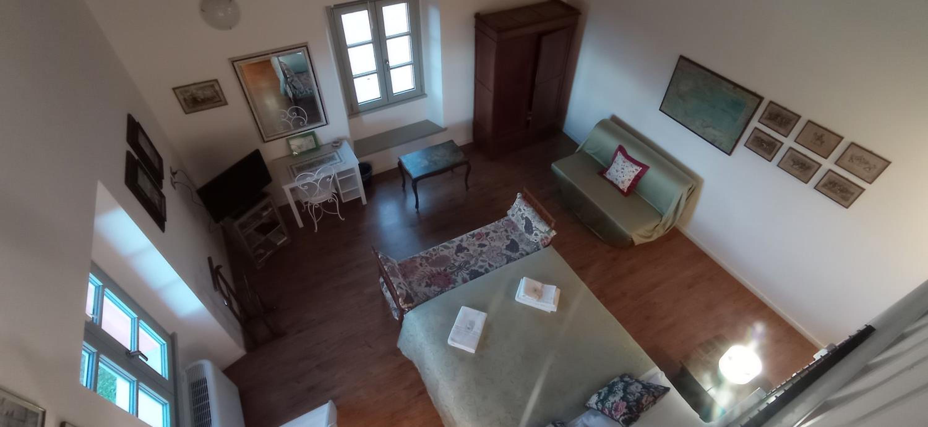 Triple Room with Private Bathroom - Photo 6