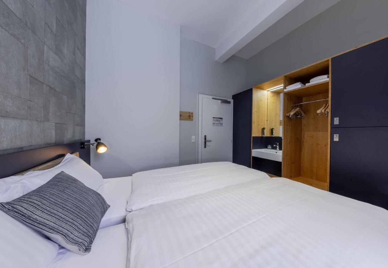 Economy Double Room - Photo 2