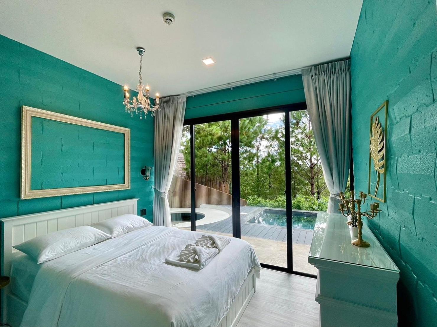 Two-Bedroom Villa with Private Pool - Photo 2