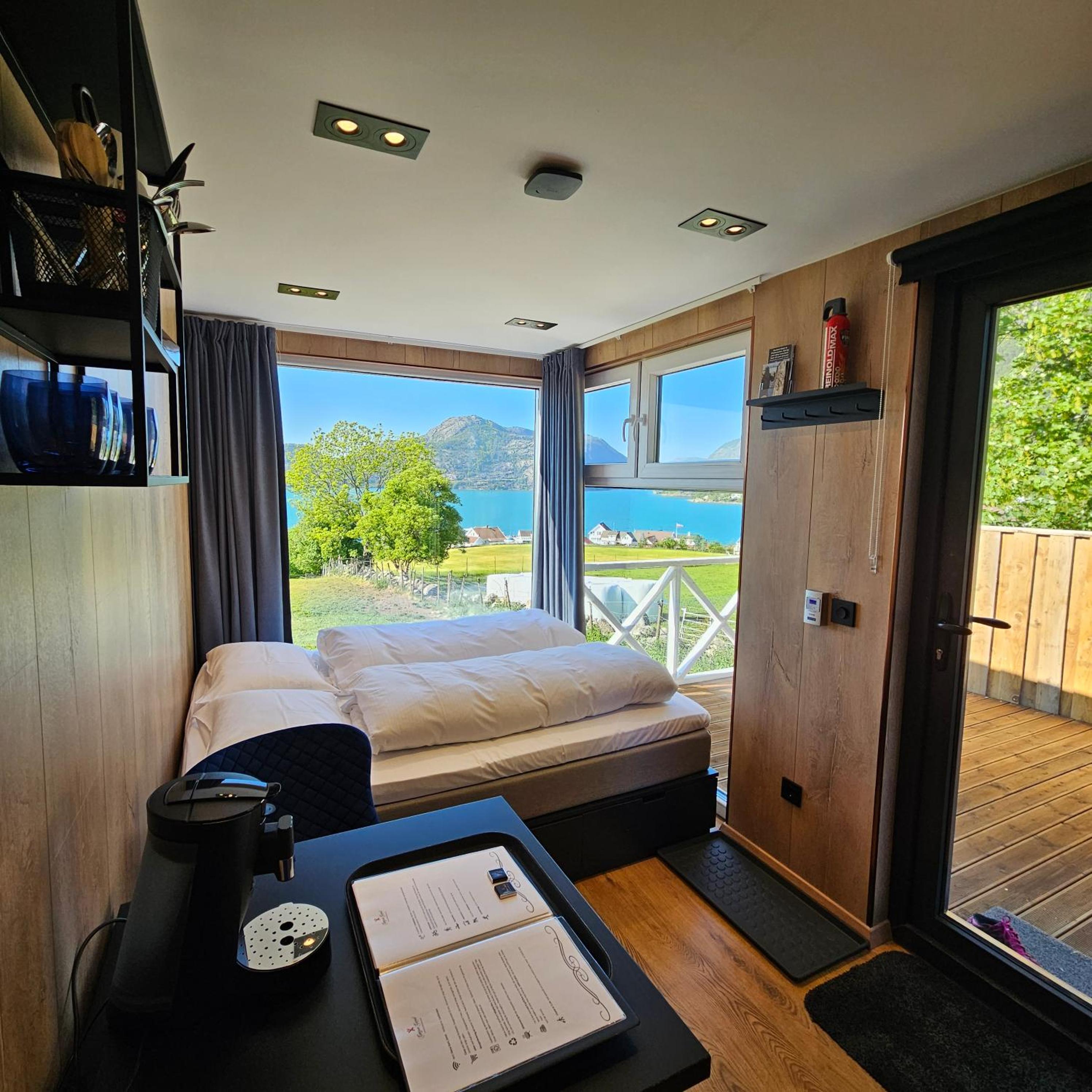 Queen Room with Sea View - Photo 1