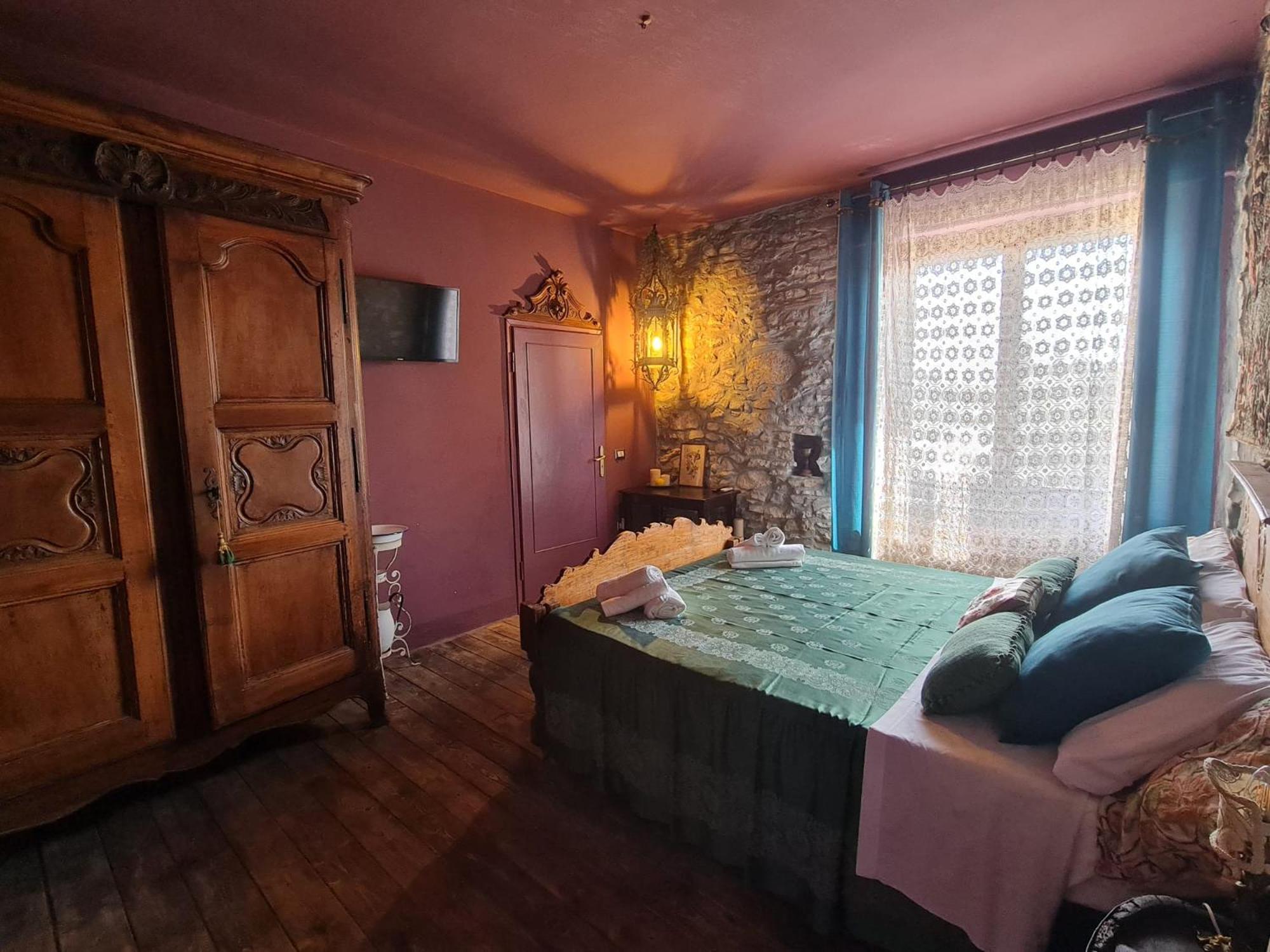 Large Double Room photo 2