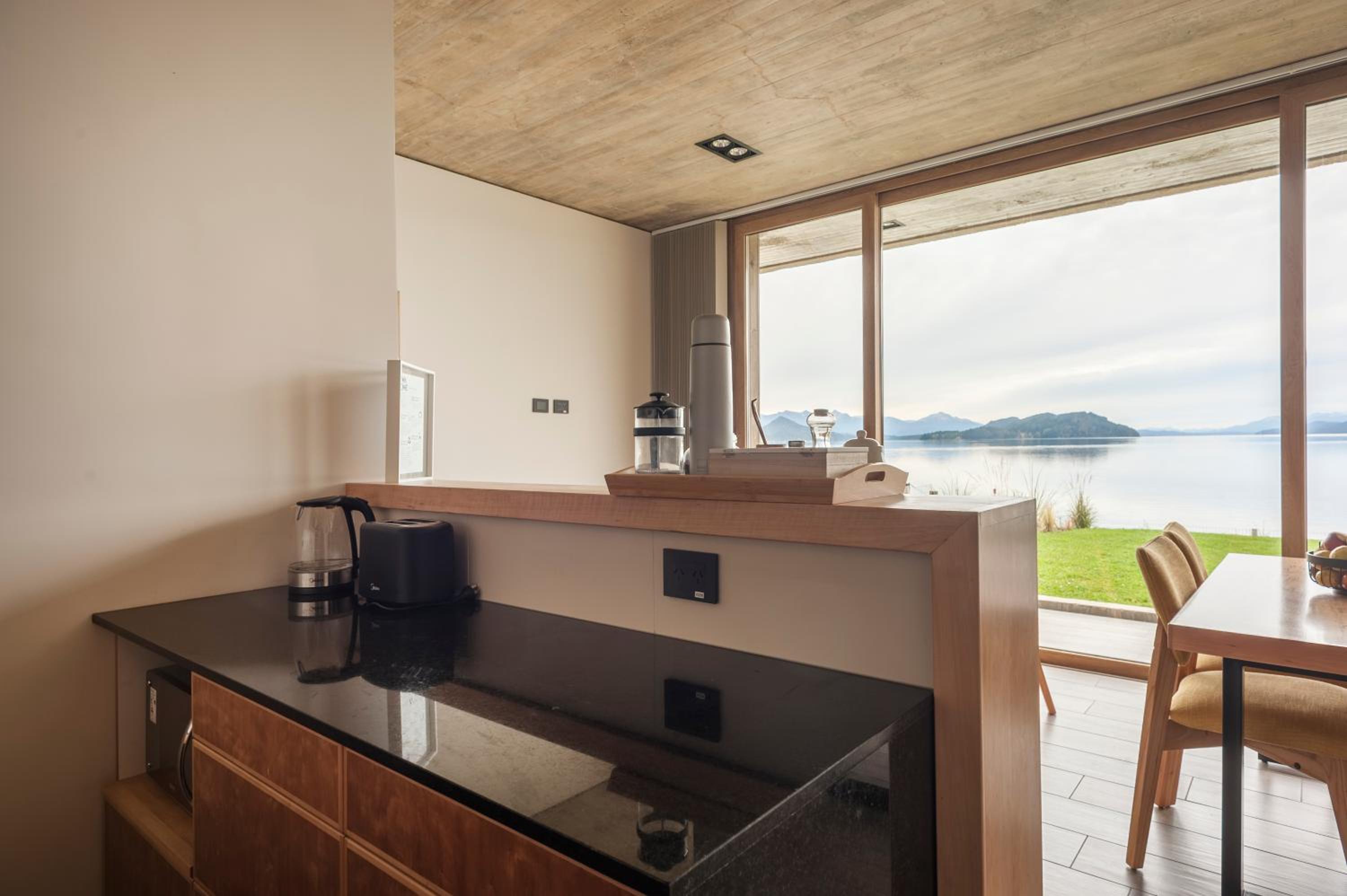 Apartment with Lake View photo 2