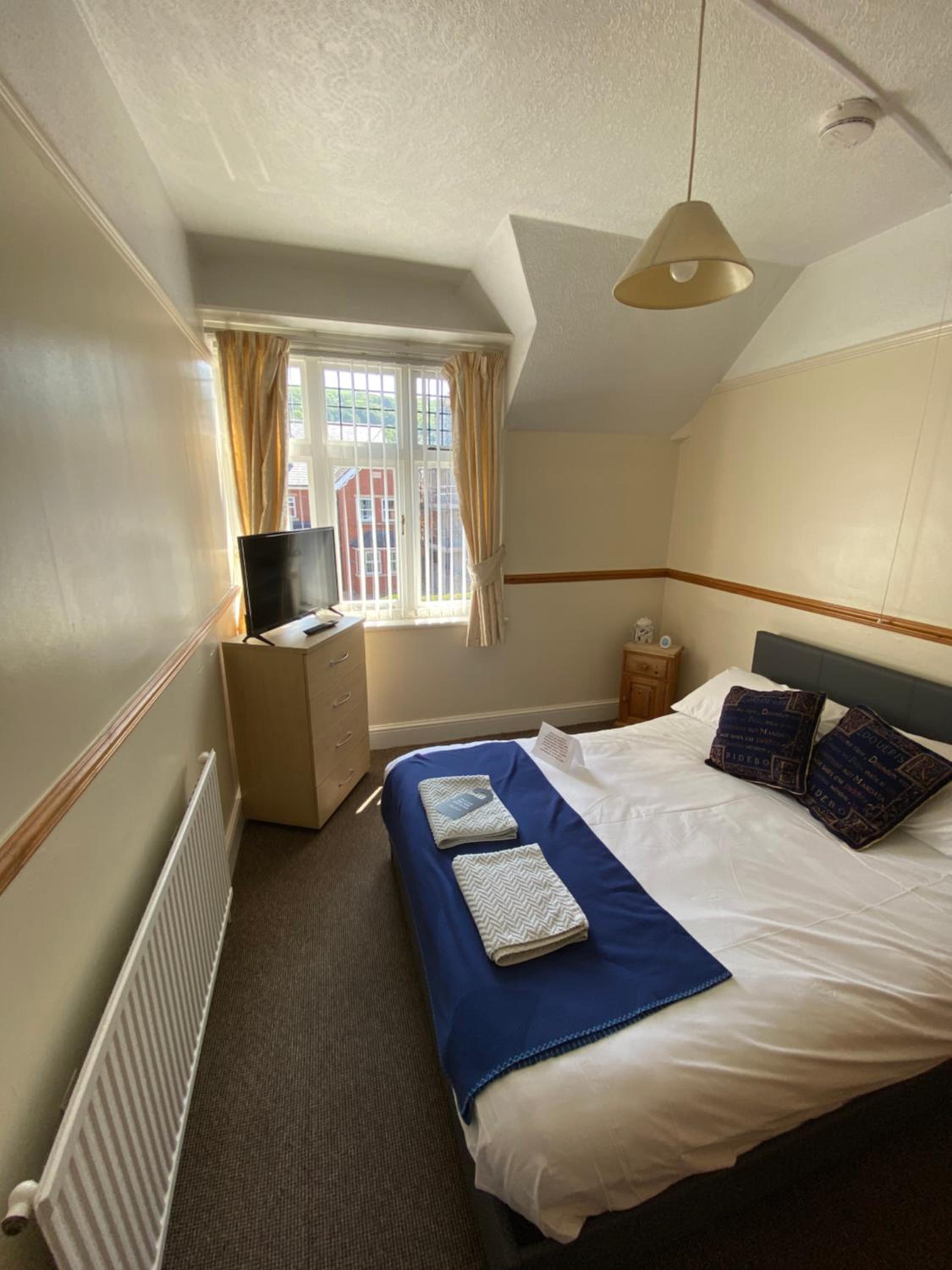 Small Double Room - Photo 1