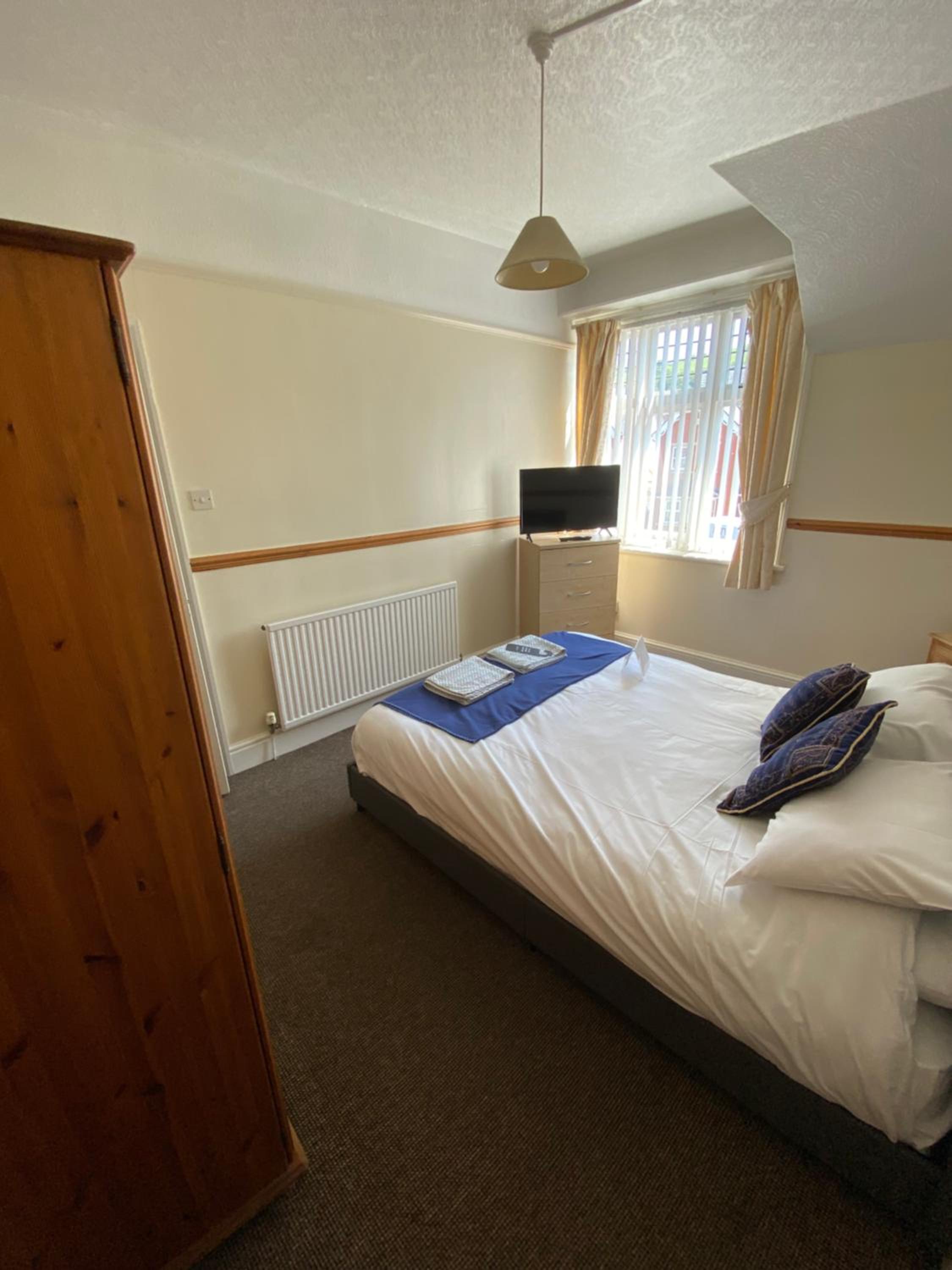 Small Double Room - Photo 2
