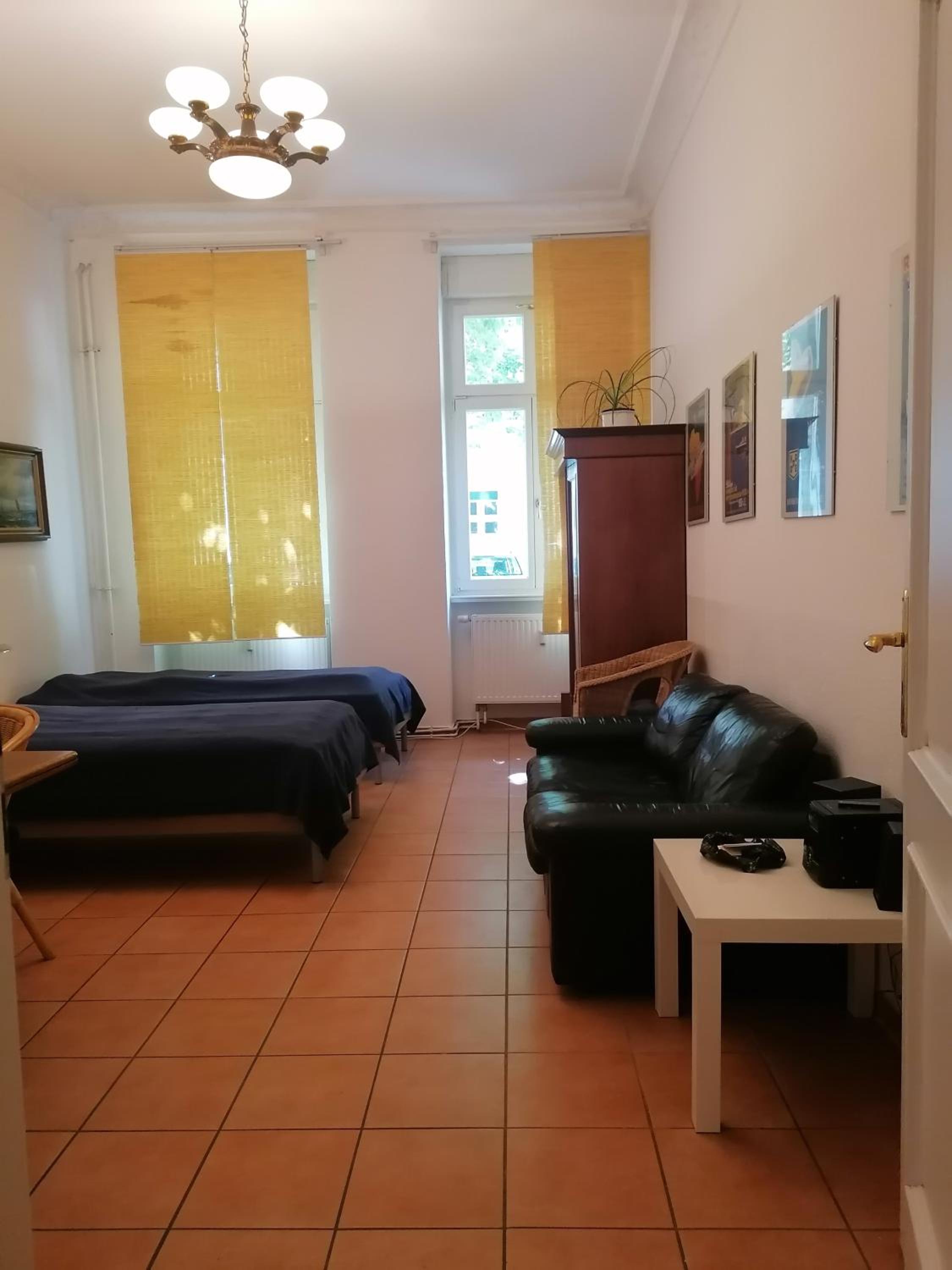 Twin Room with Bathroom photo 2