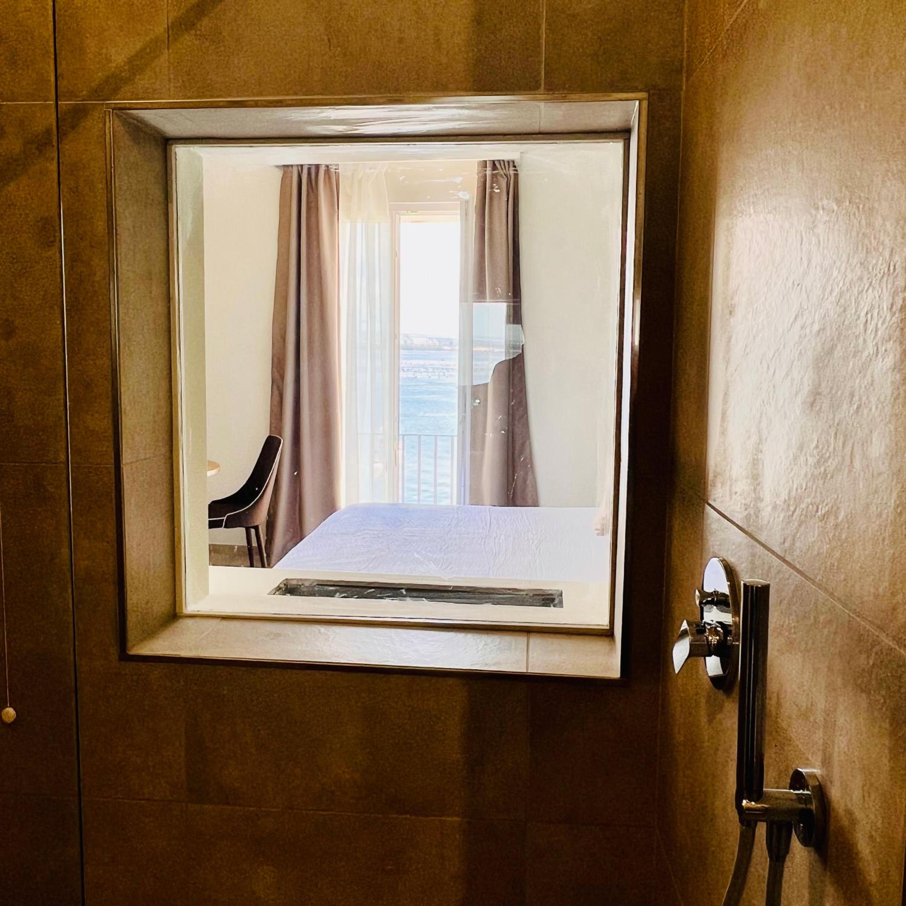 Deluxe Double Room with Balcony and Sea View - Photo 2