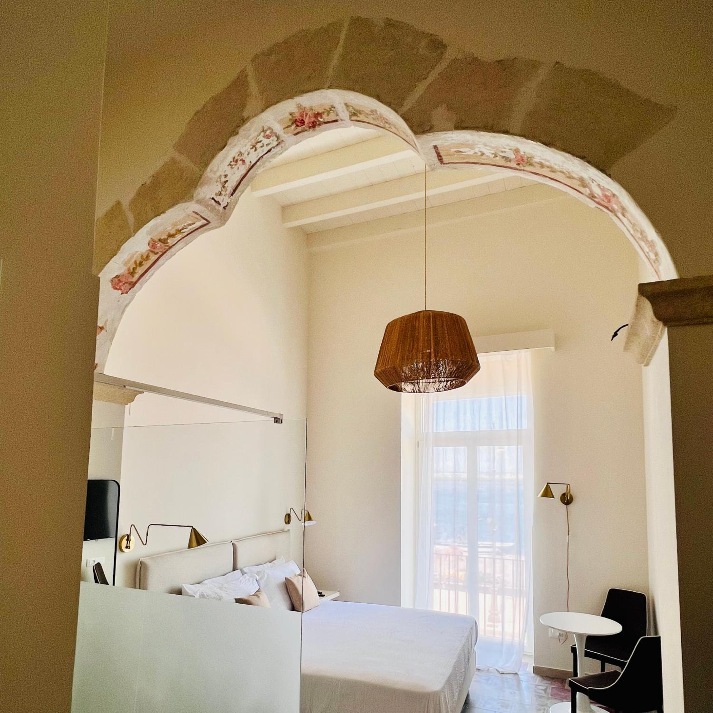 Deluxe Double Room with Balcony and Sea View - Photo 1