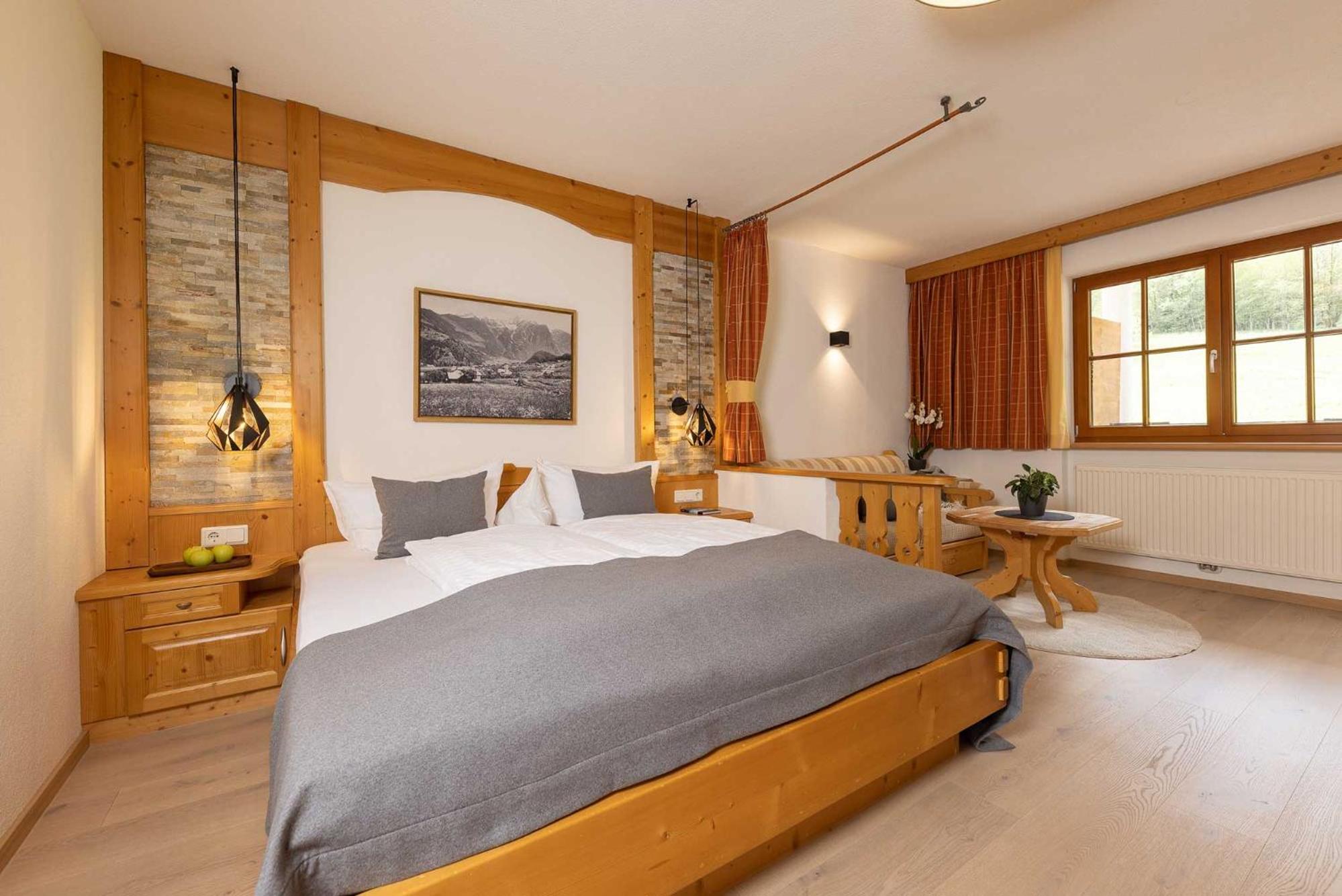 Deluxe Double Room with Balcony - Photo 1