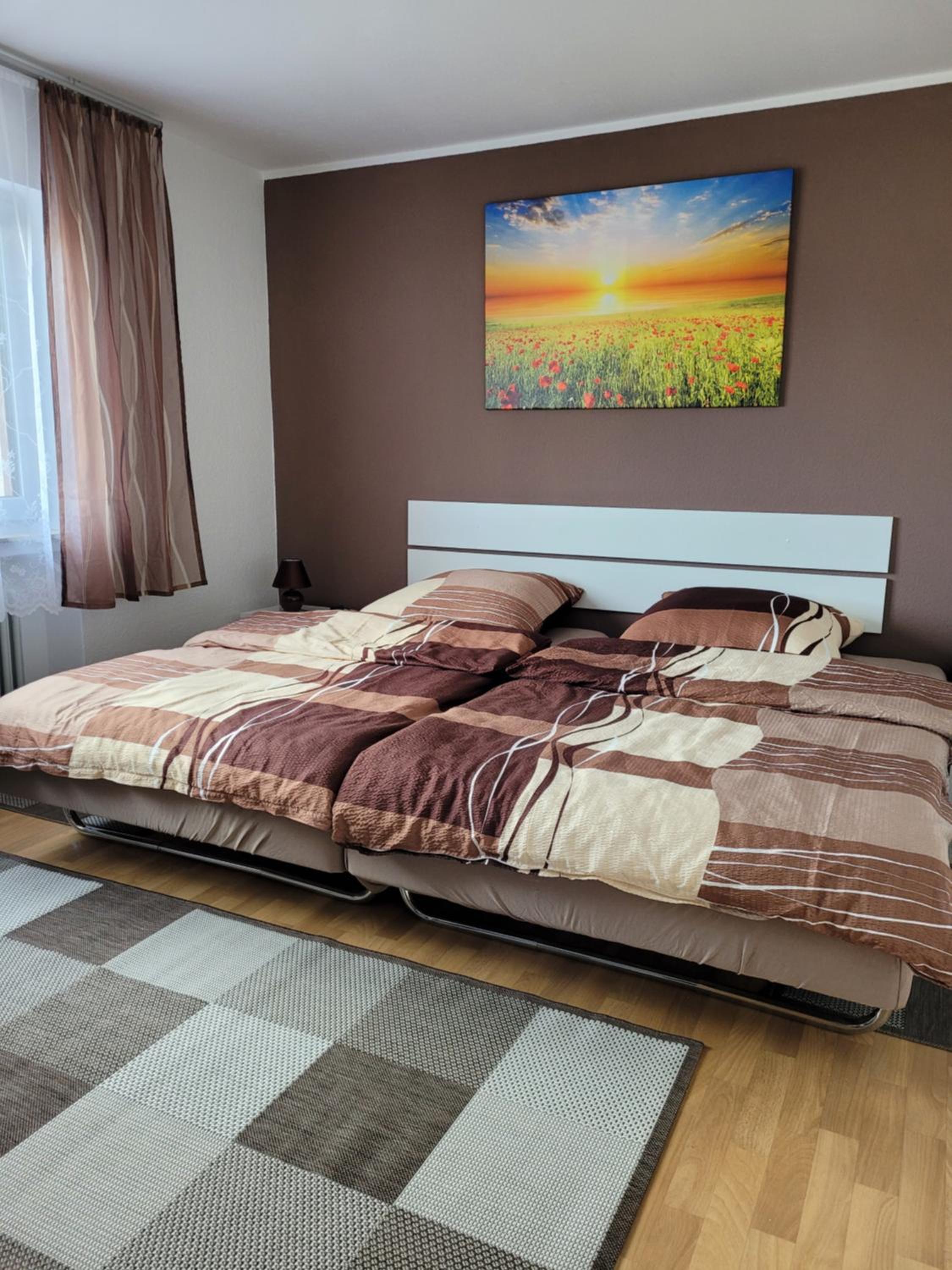 One-Bedroom Apartment photo 1
