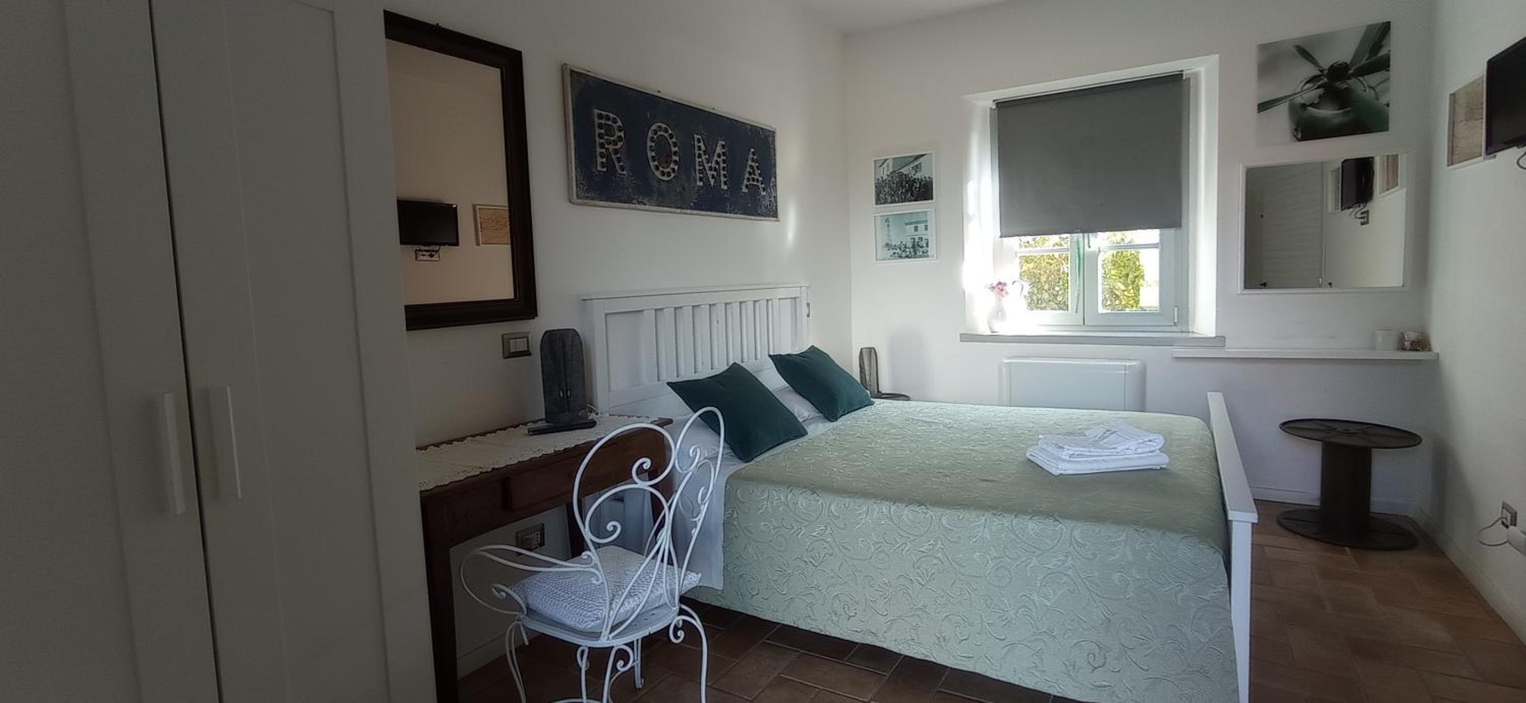 Double Room - Disability Access - Photo 1