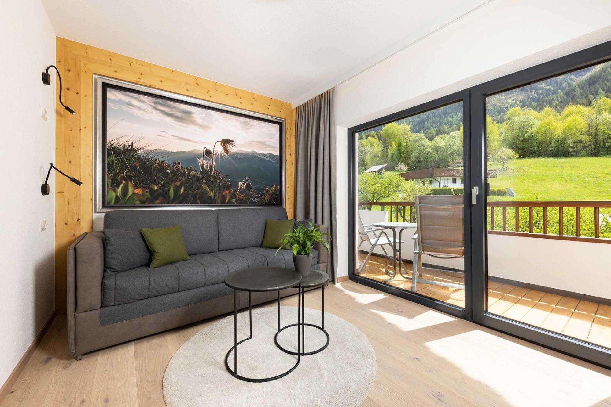 Zirben Deluxe Family Room - Photo 4