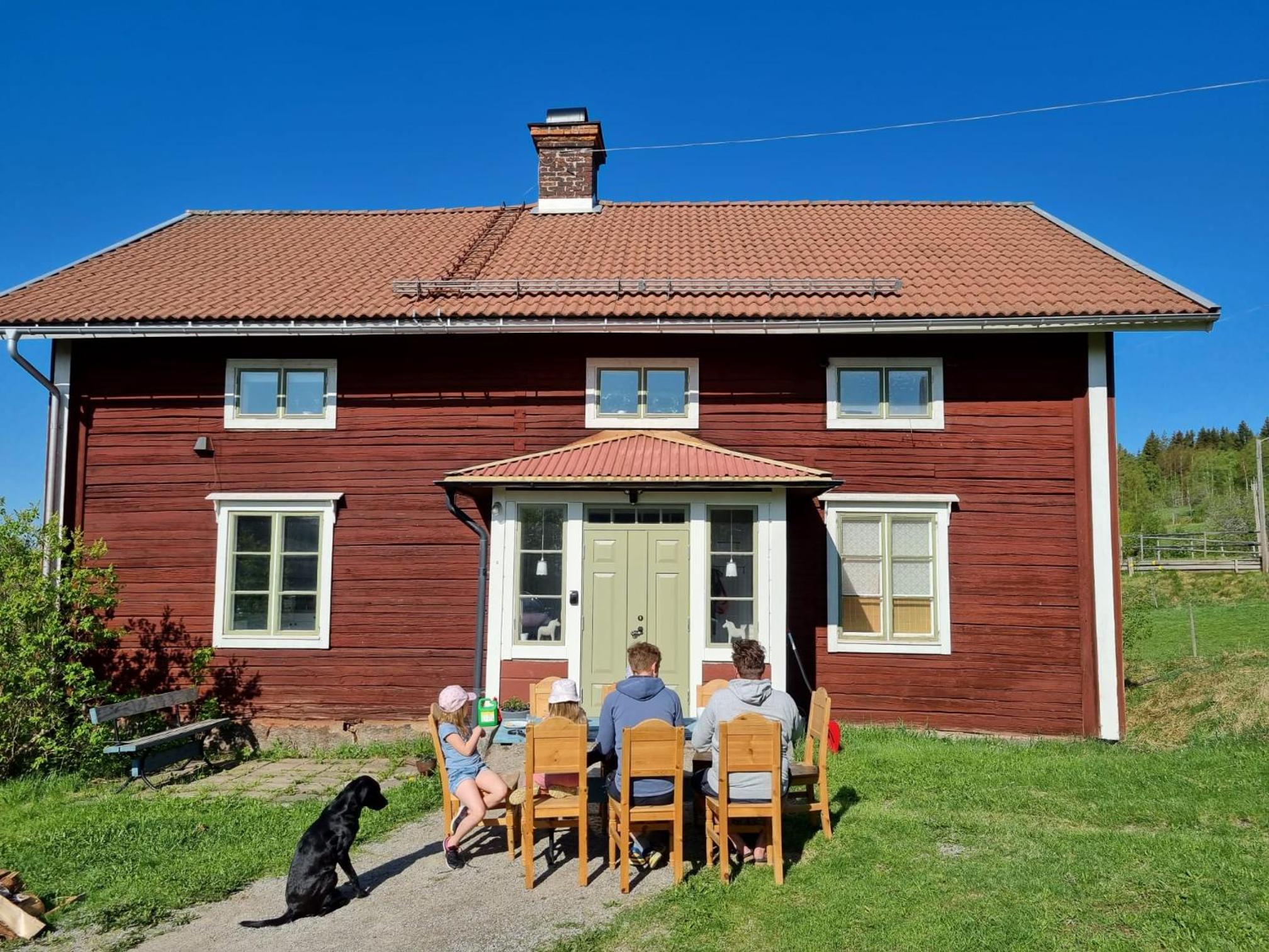 Four-Bedroom House photo 2