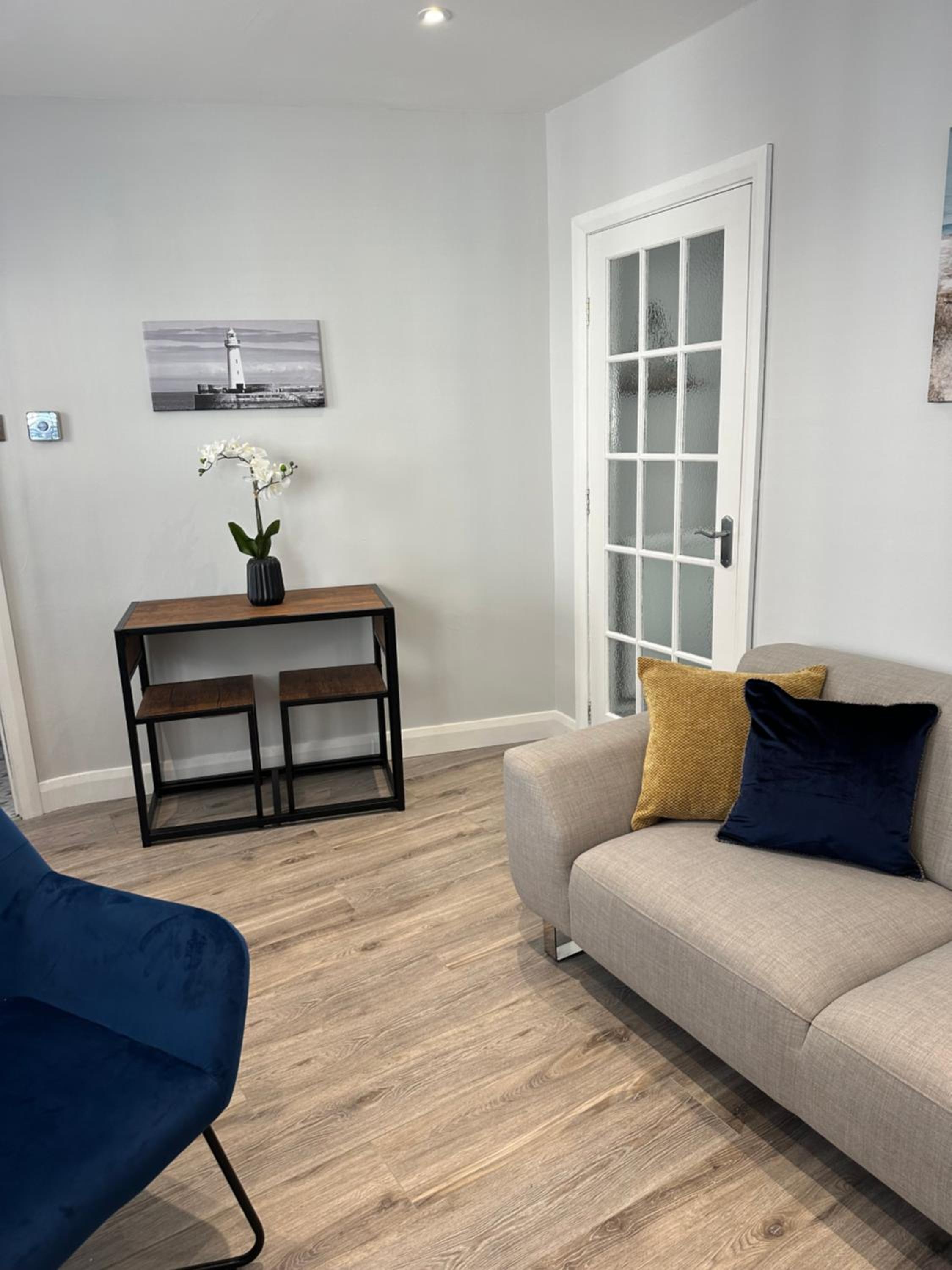 One-Bedroom House photo 3