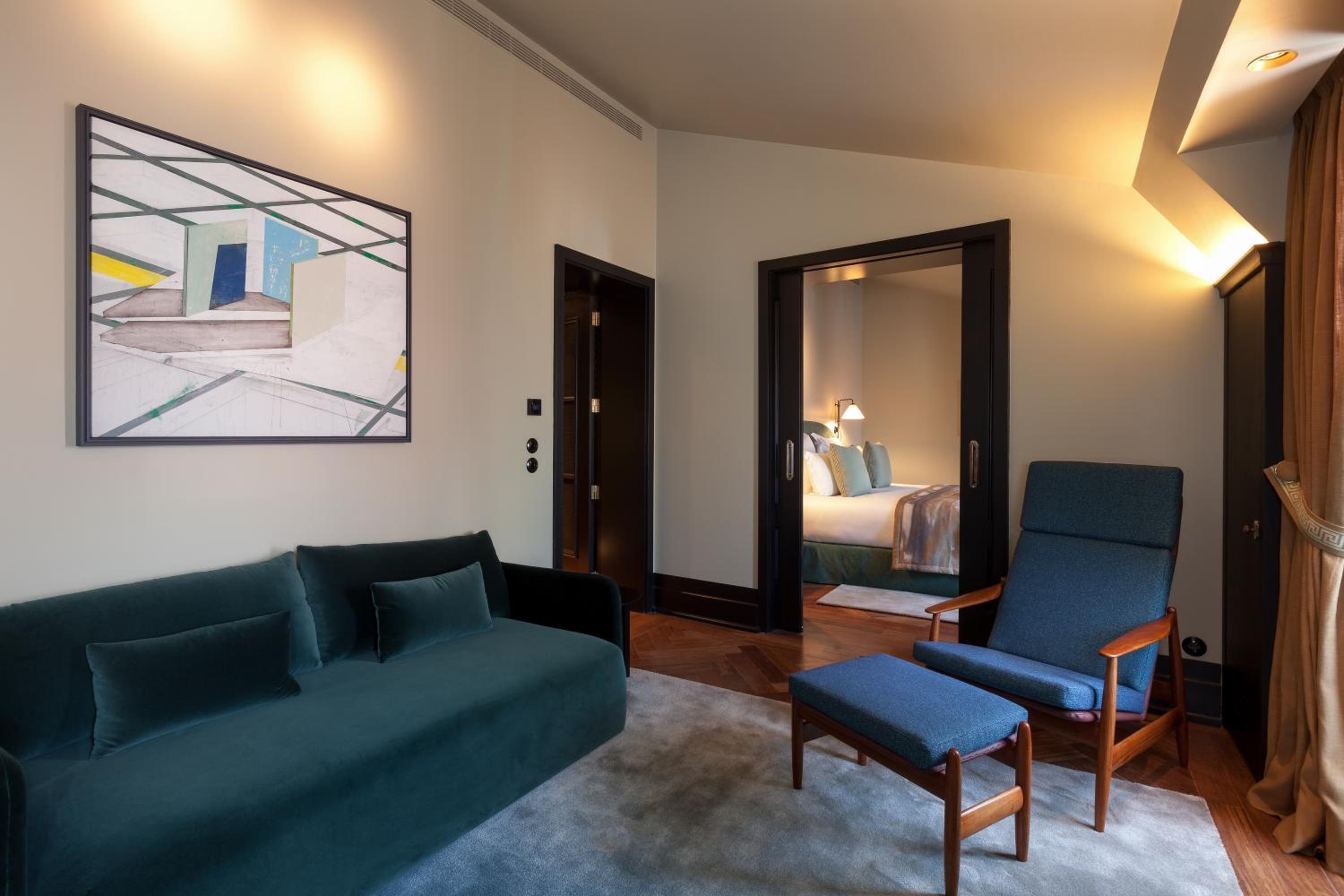 Suite with City View