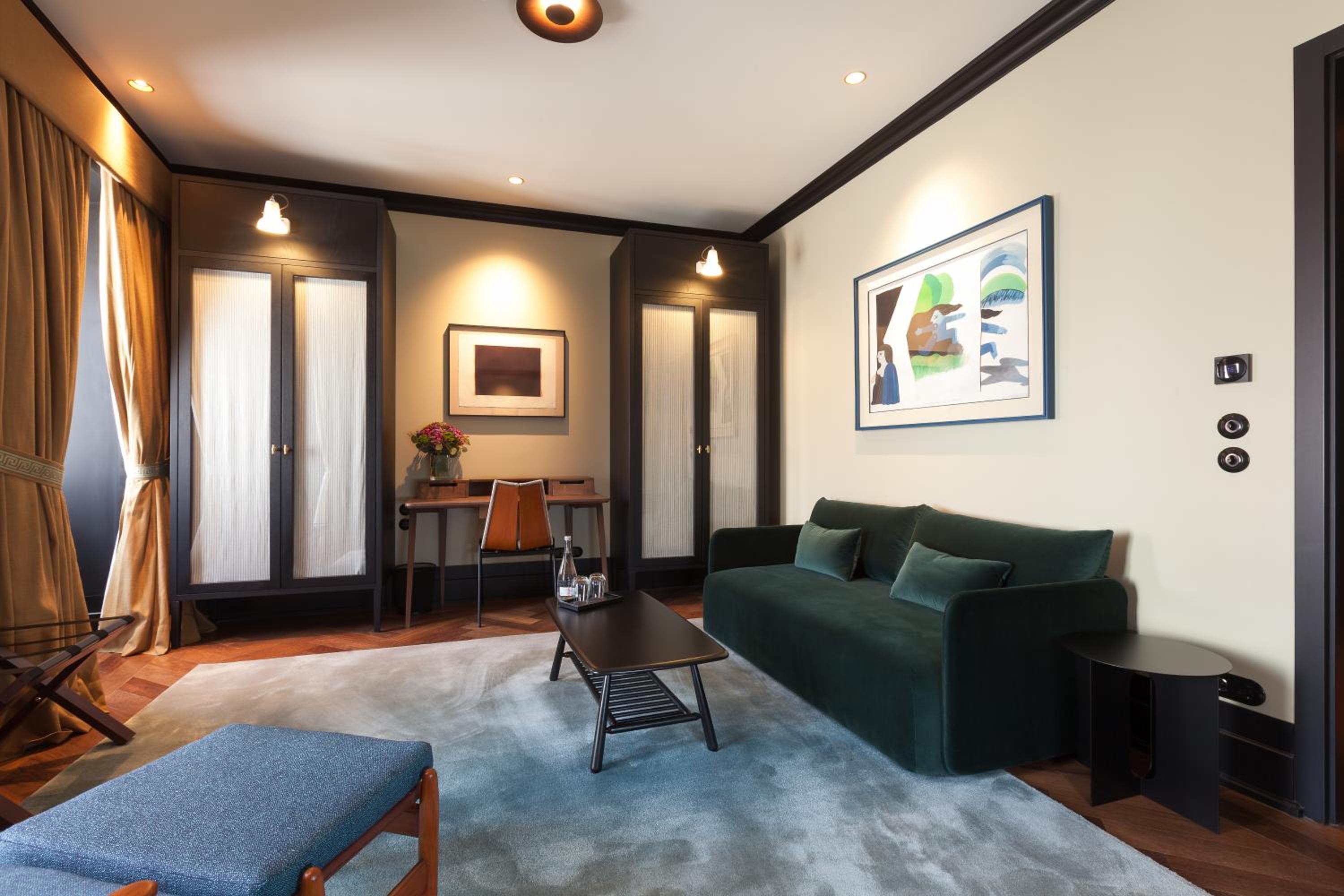 Suite with City View