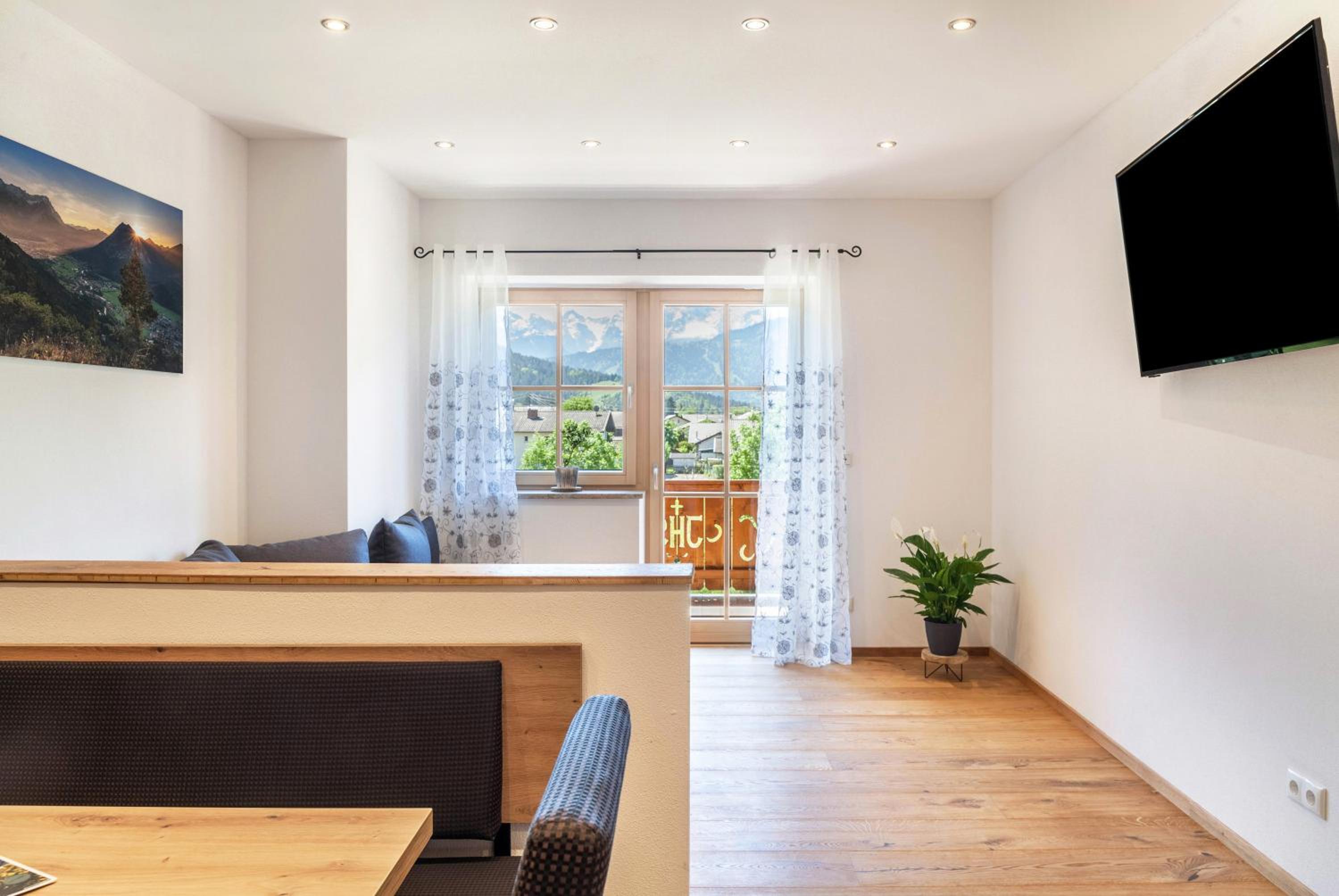 Two-Bedroom Deluxe Apartment with Garden View