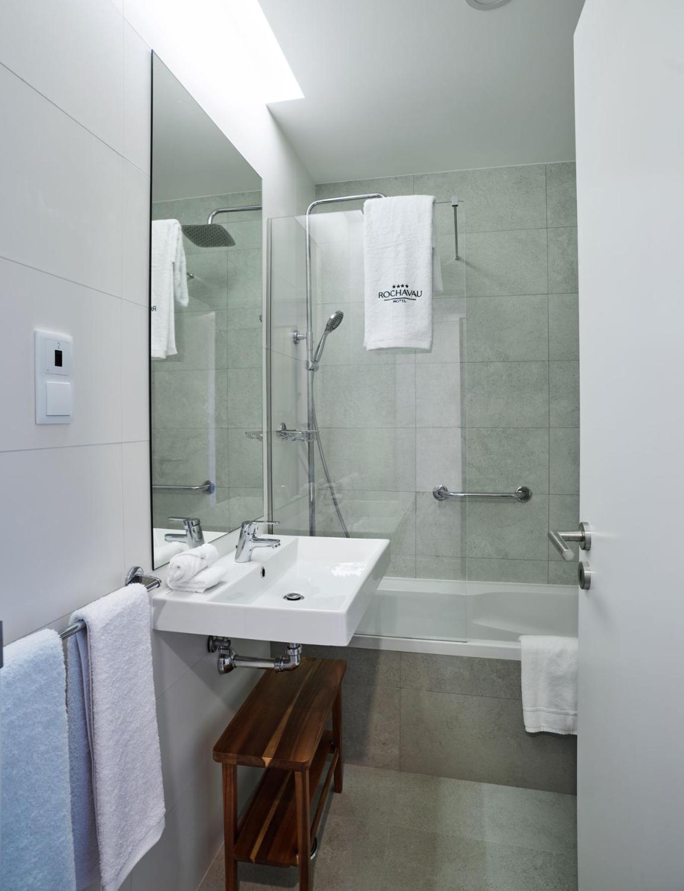 Twin Room - Photo 4