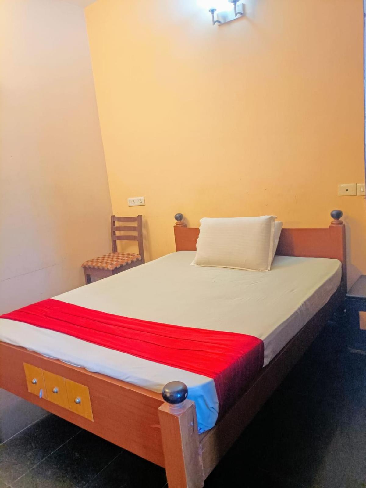 Budget Single Room