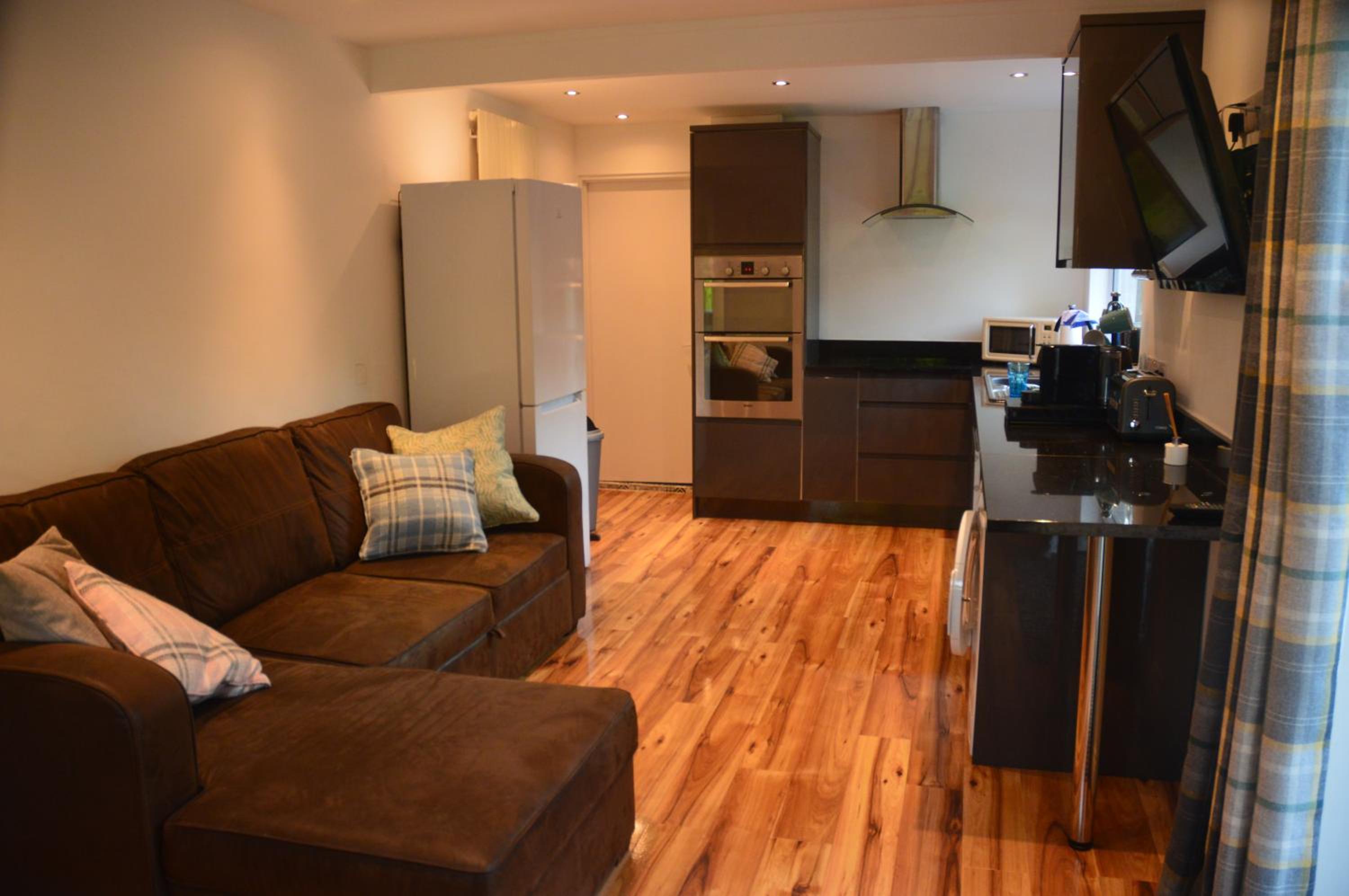 One-Bedroom Apartment - Photo 24