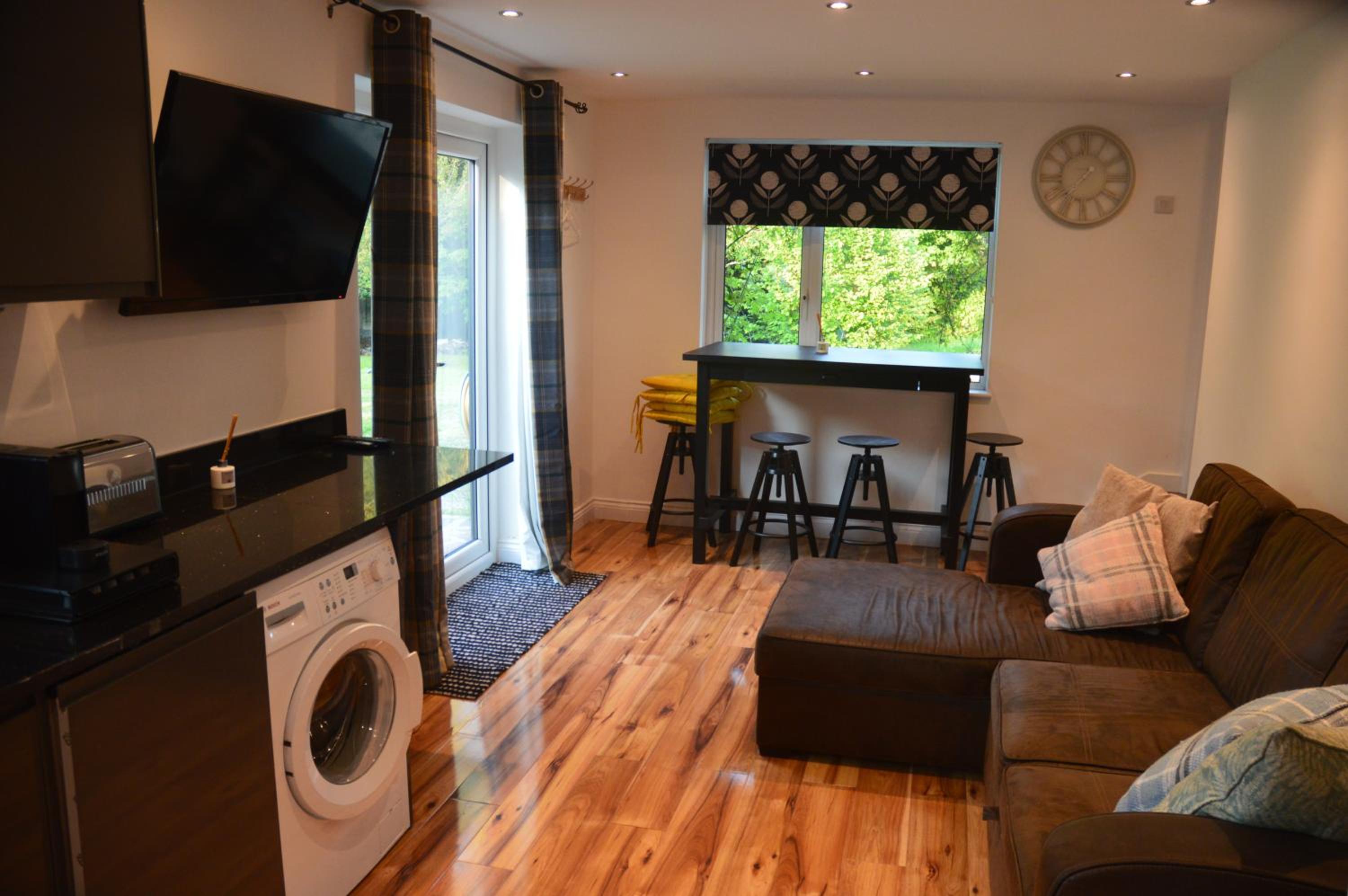 One-Bedroom Apartment - Photo 30