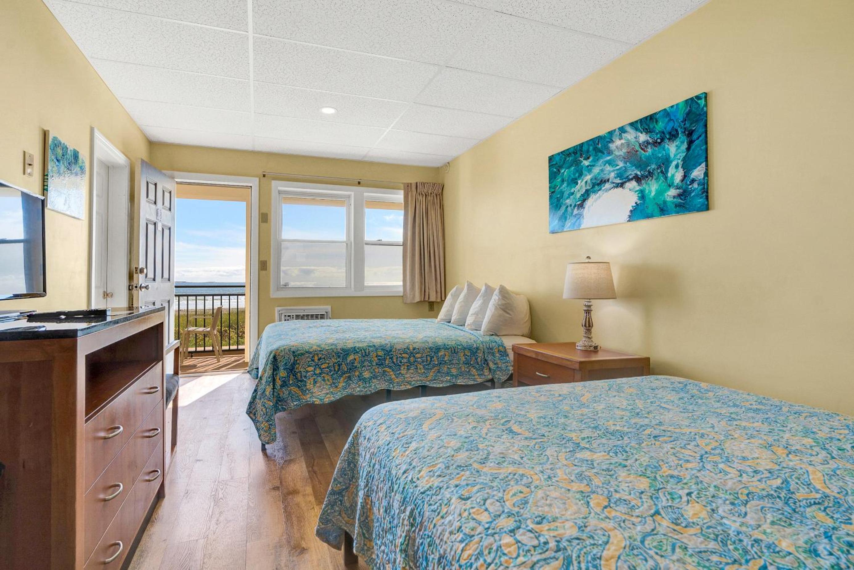 Oceanfront Queen Room with 2 Queen Beds