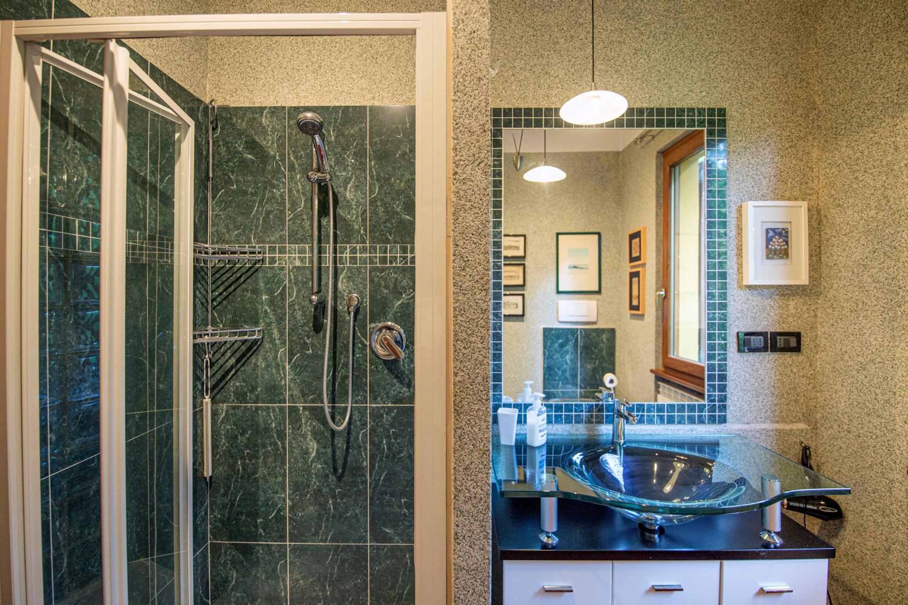 Superior Double or Twin Room with Pool View photo 2
