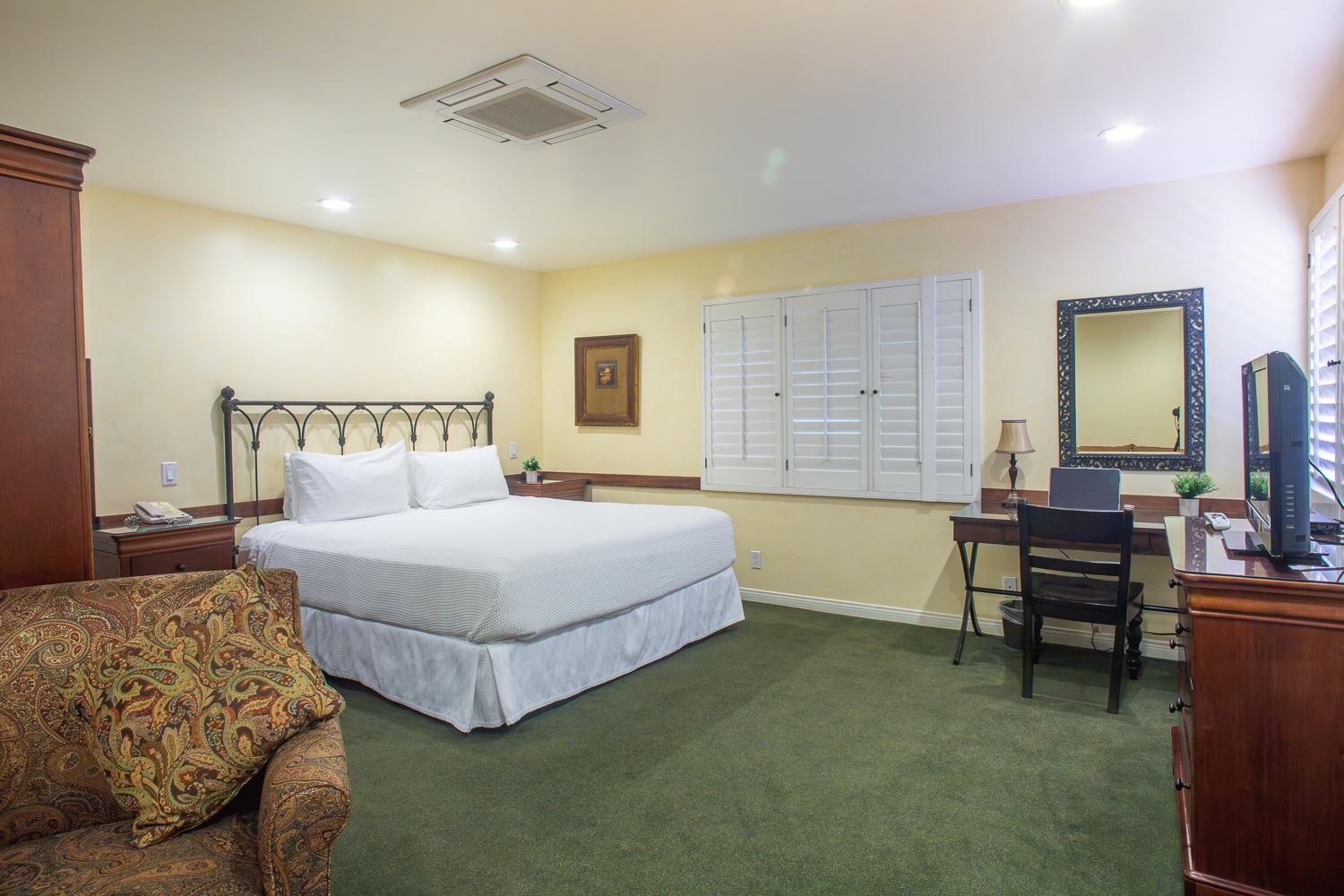 Deluxe Queen Room photo 3