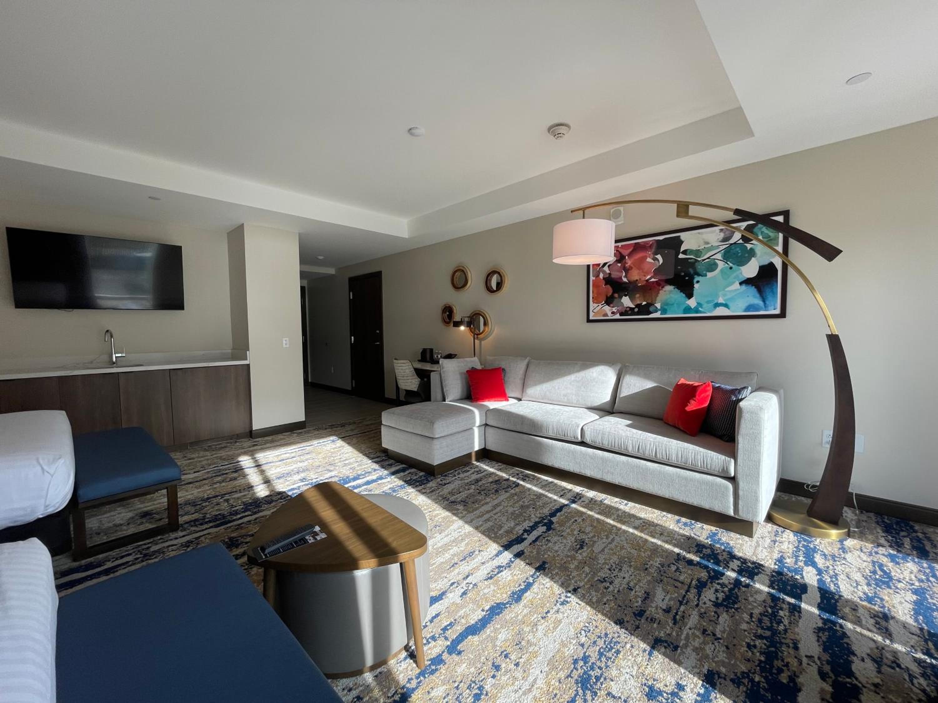 King Terrace Suite - Photo 2