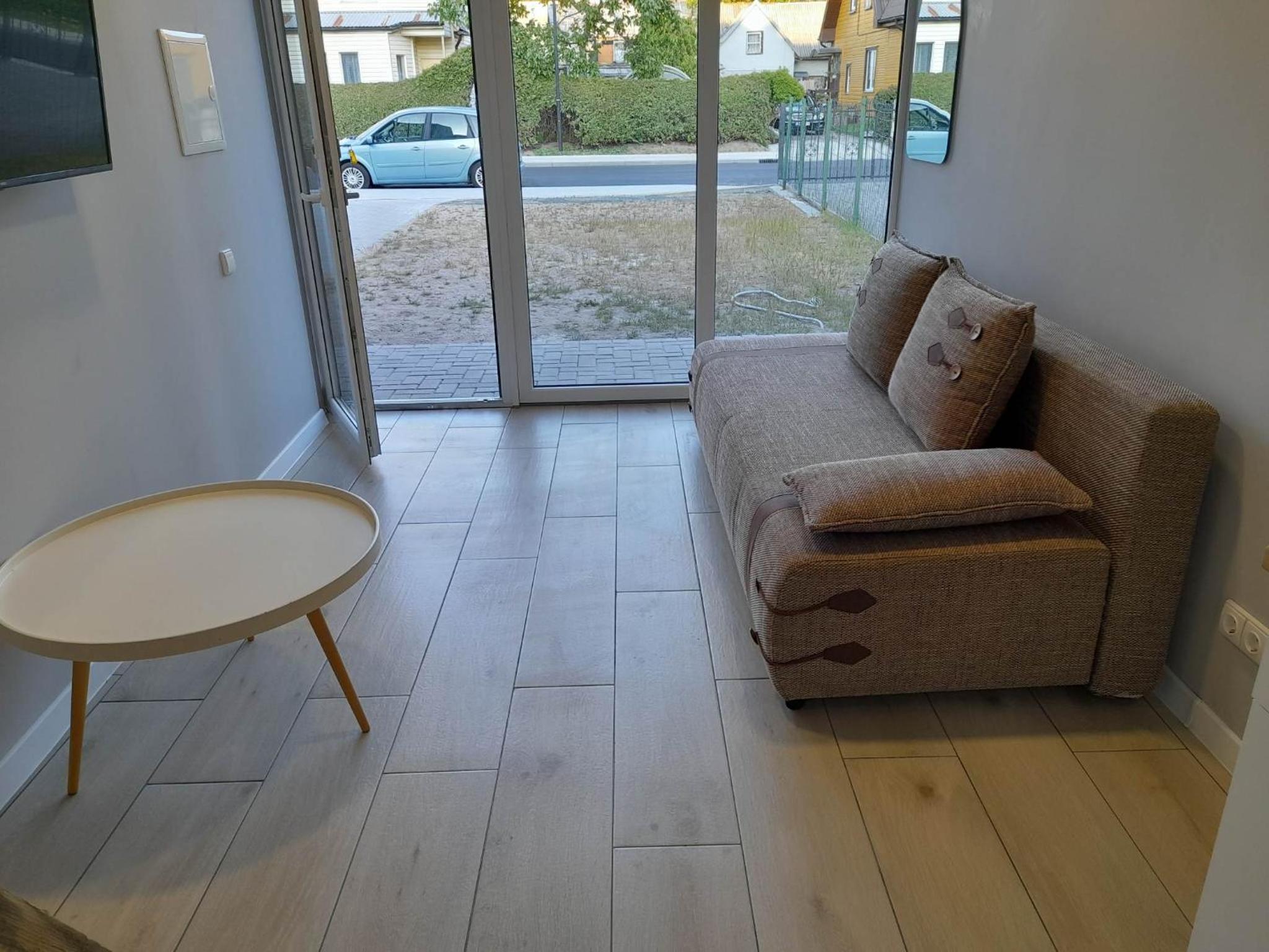 One-Bedroom Apartment - Photo 3