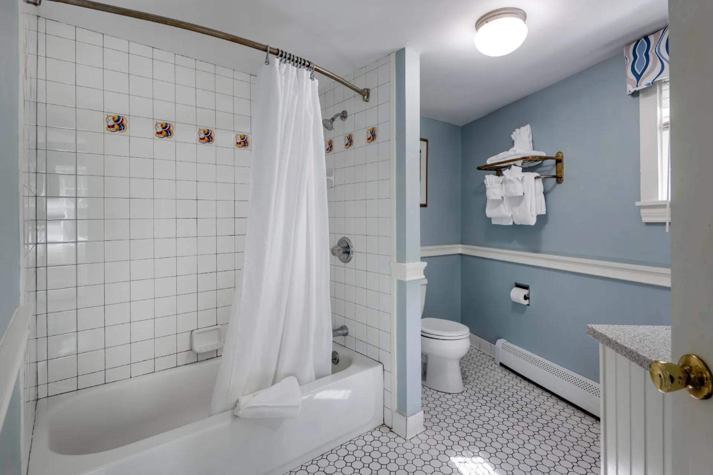 Lighthouse King Room - Photo 6