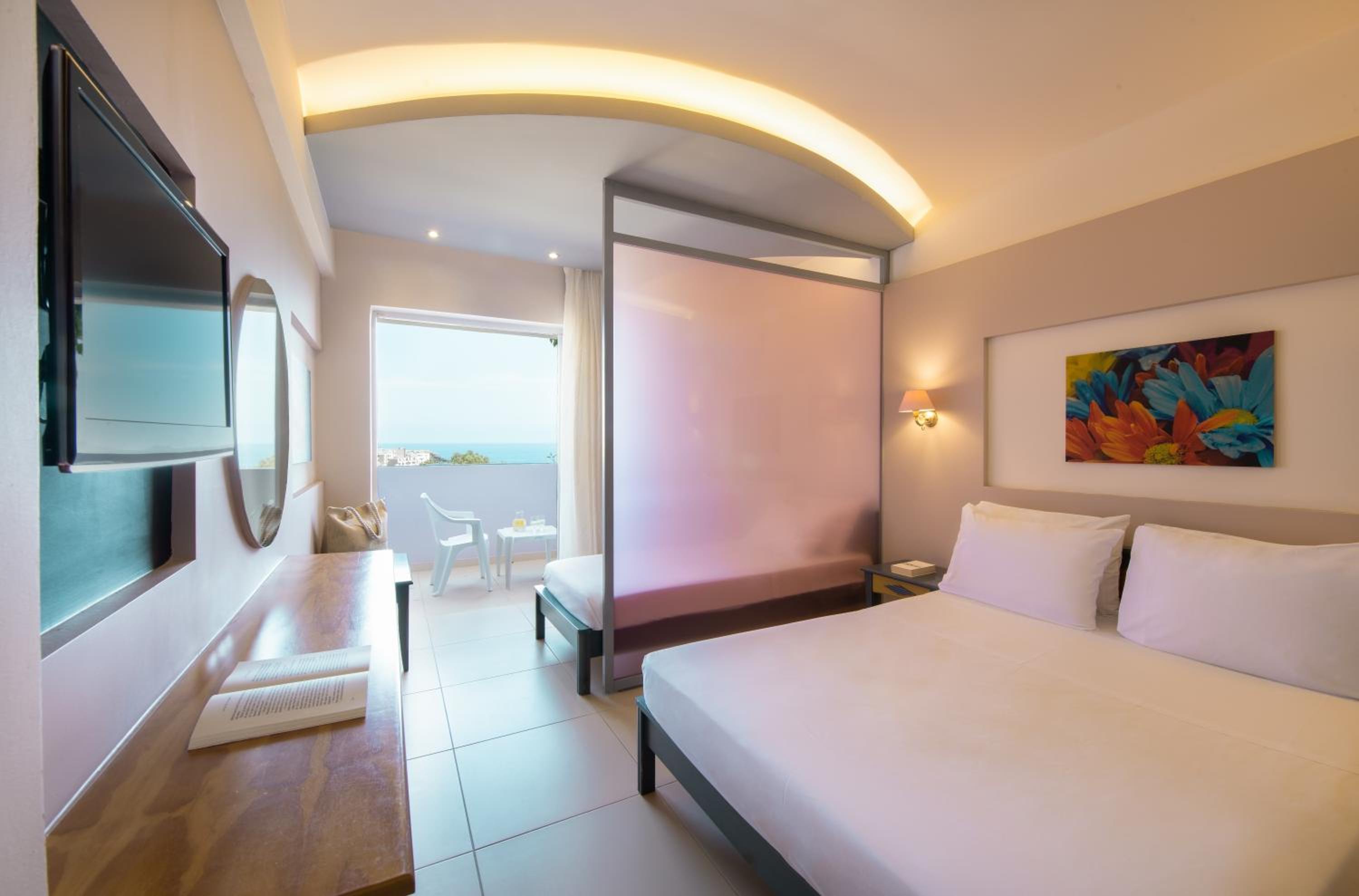 Twin Room With View