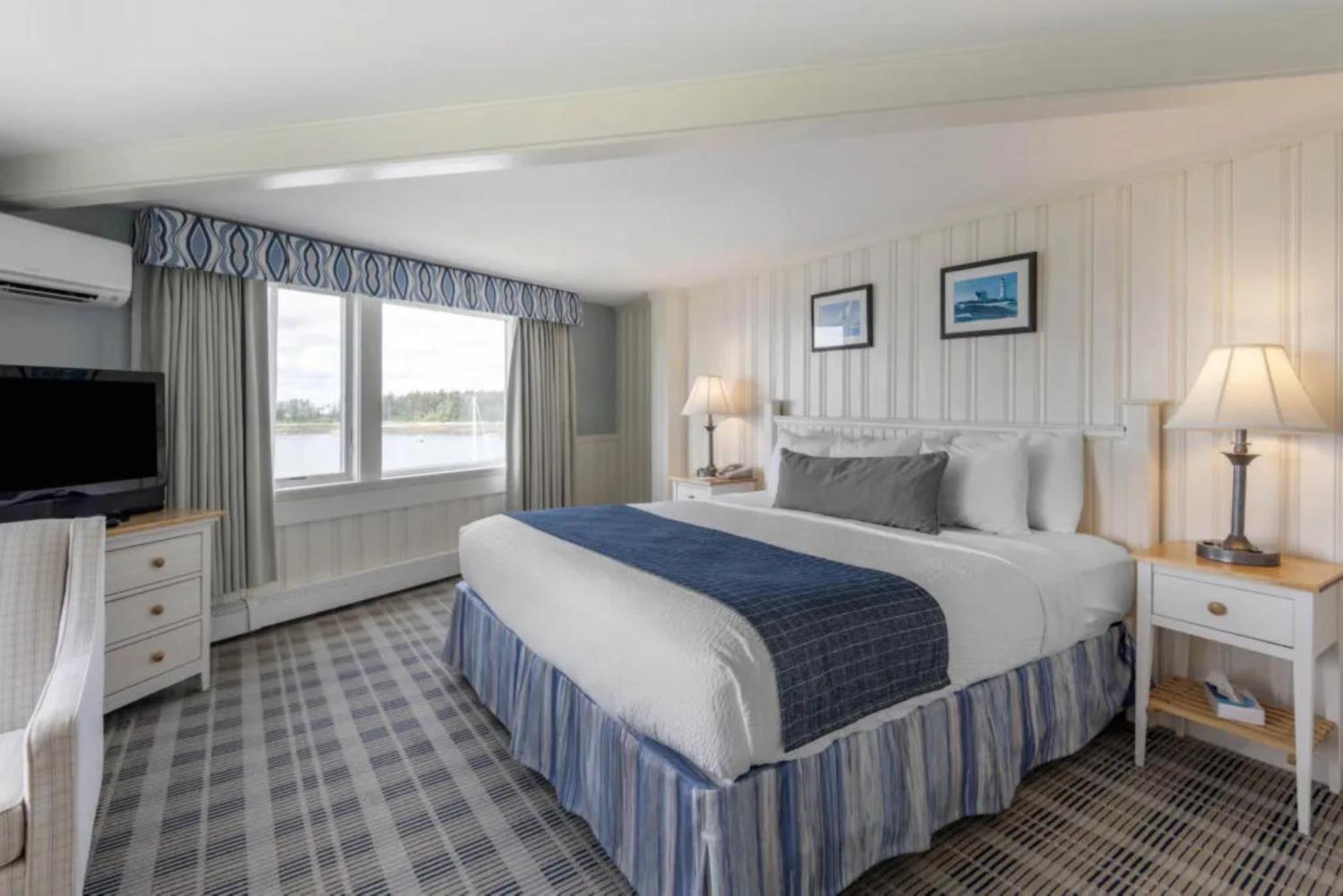 Lighthouse King Room - Photo 3