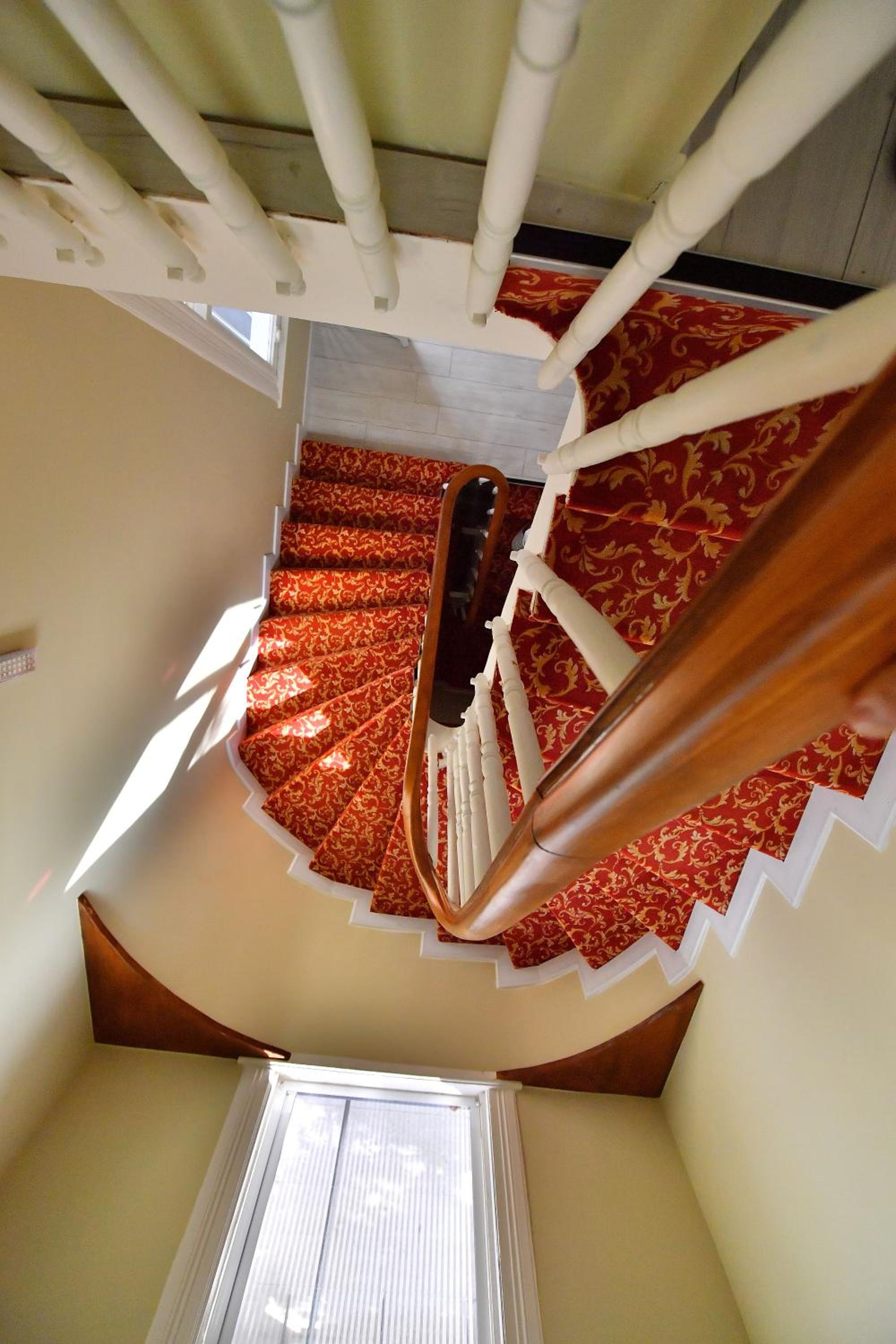 Deluxe Twin Room with Sea View - Photo 5