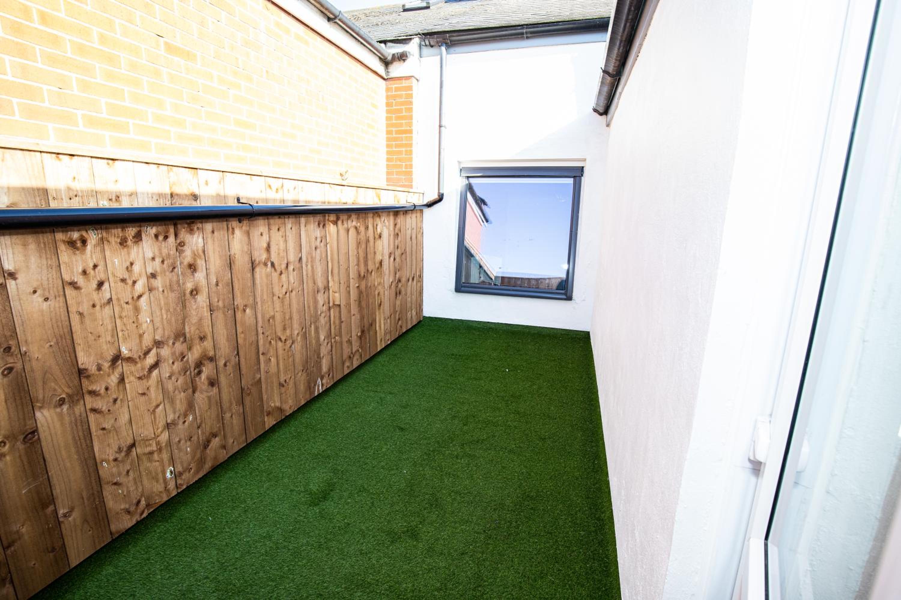 Apartment with Terrace photo 2