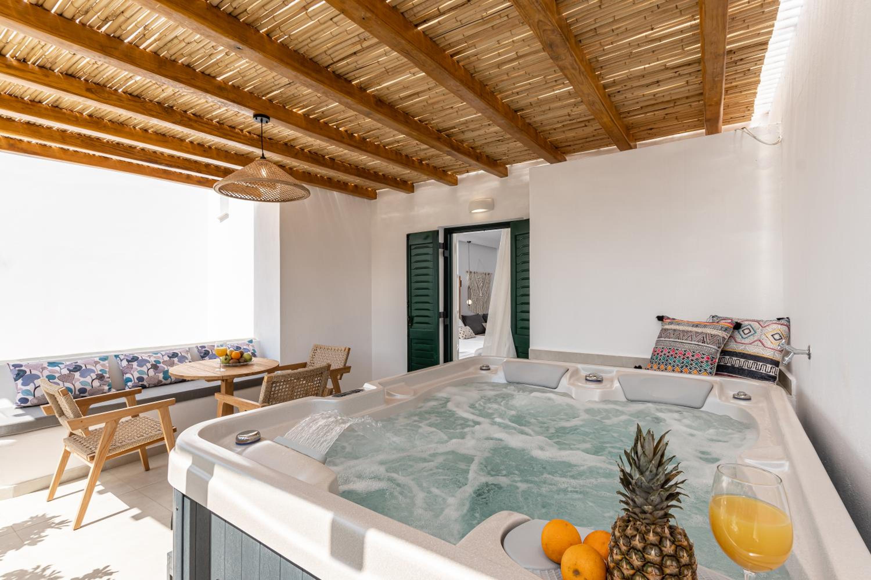 Suite with Hot Tub - Photo 13