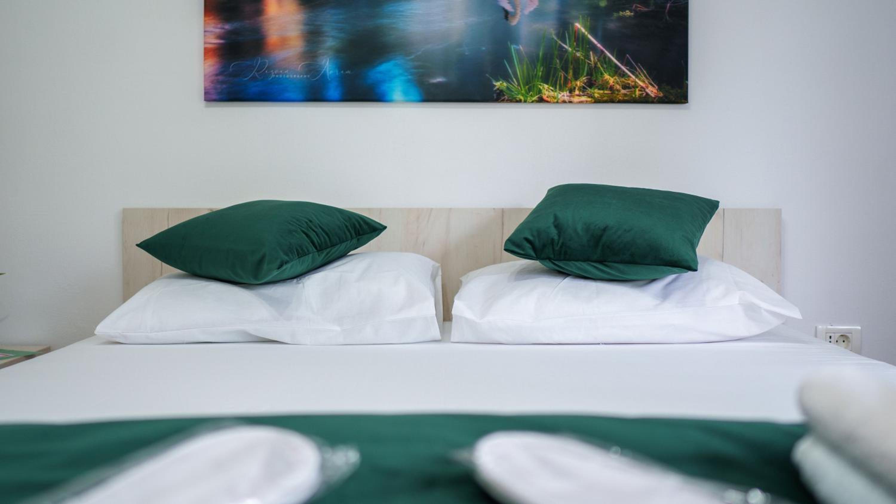 Double Room with Park View - Photo 5
