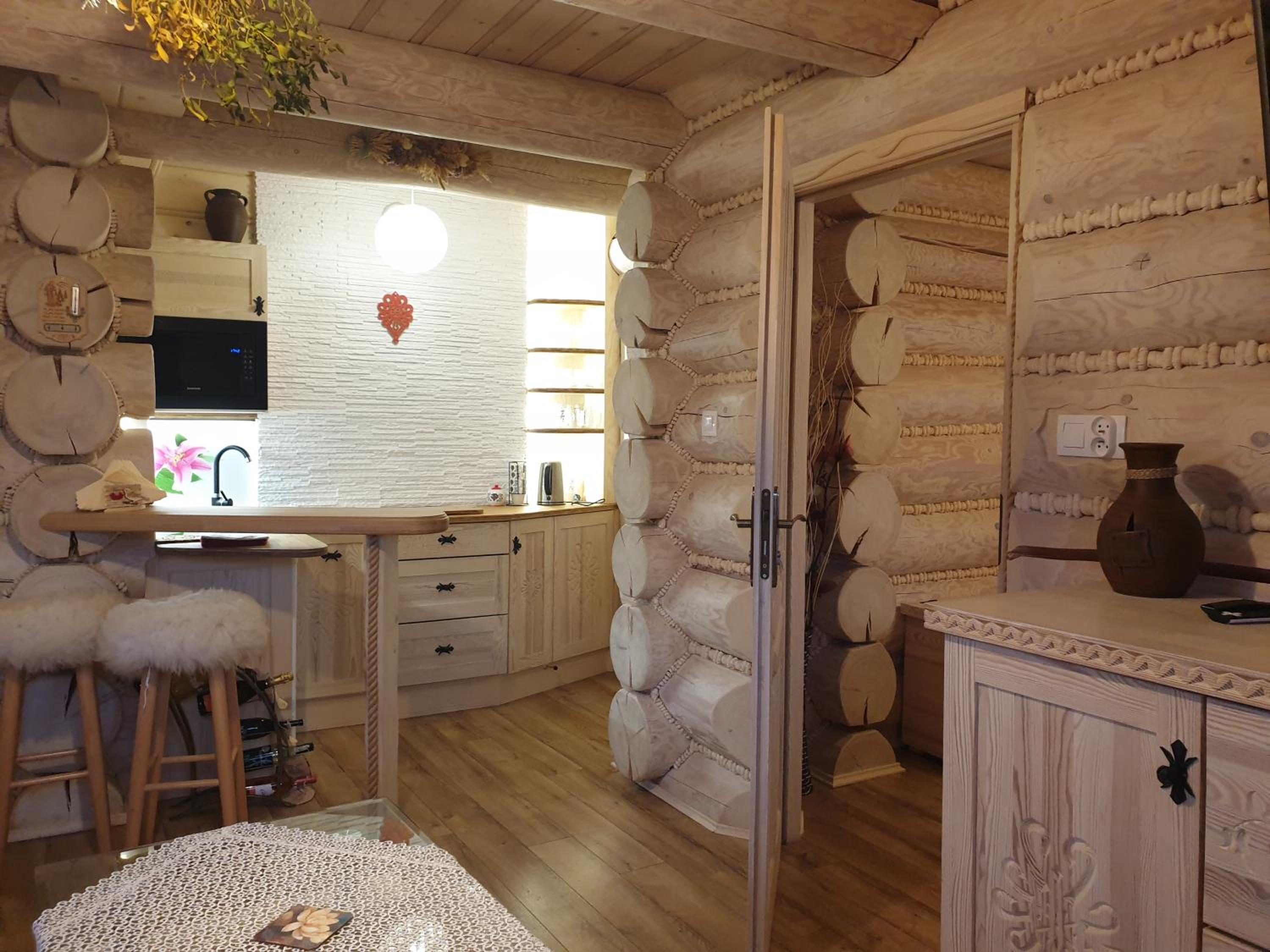 Apartment with Terrace - Photo 7