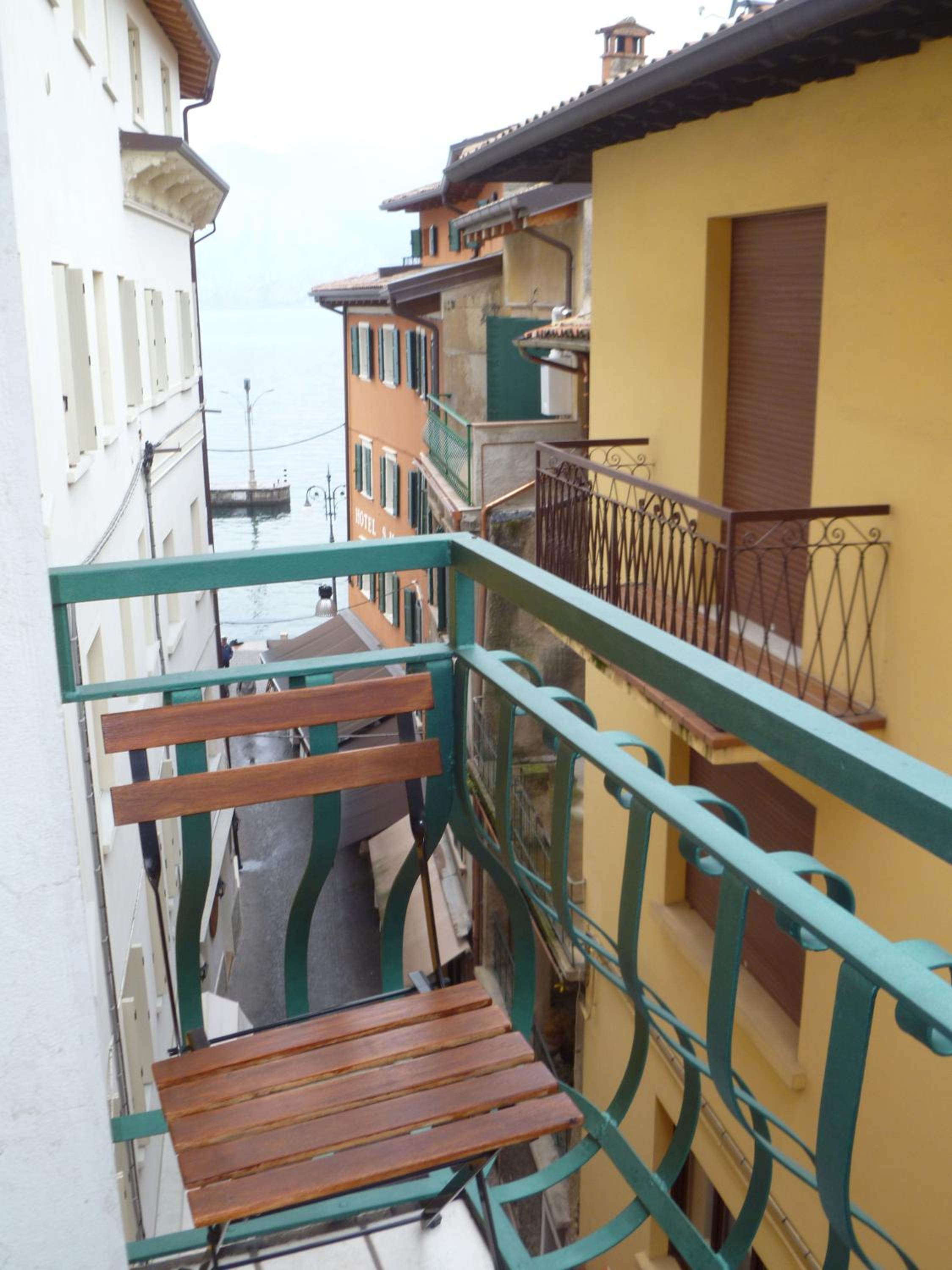 Double or Twin Room with Balcony - Photo 4